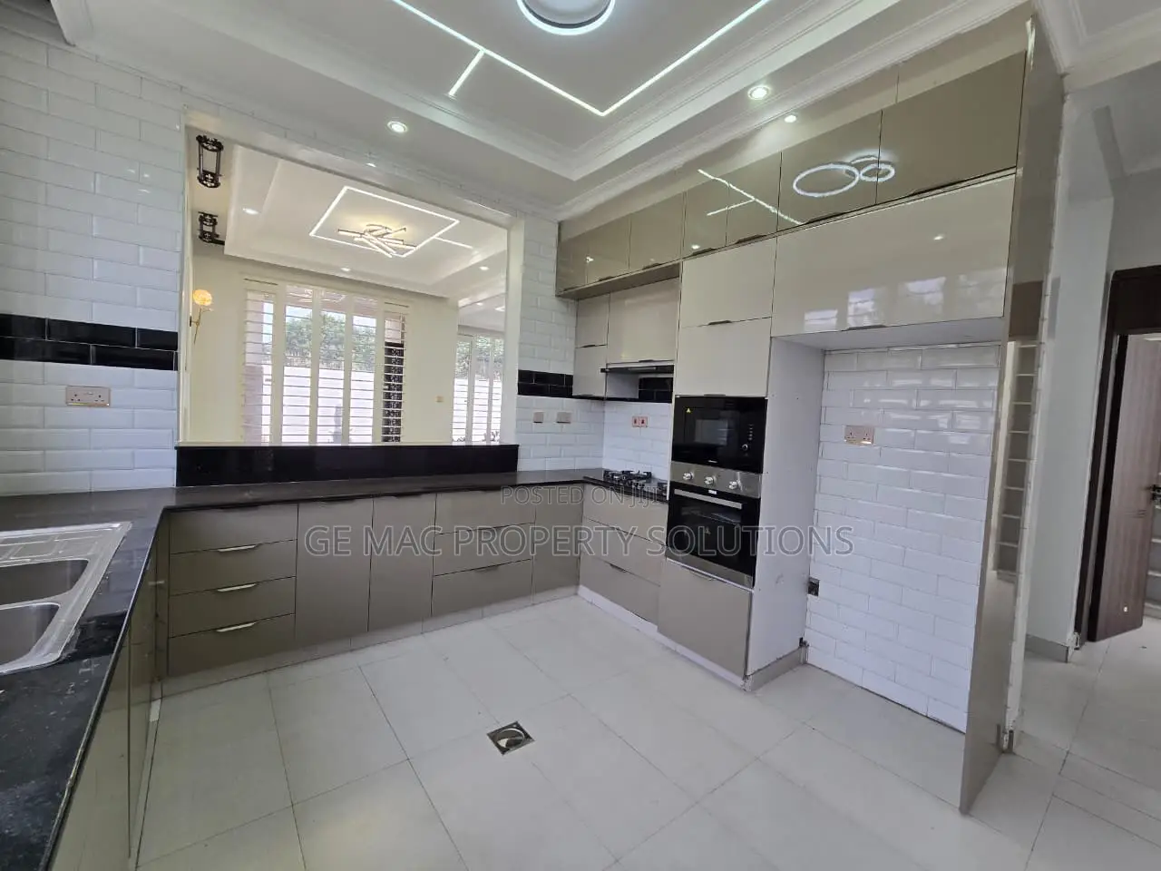 4bdrm House in Mugutha, Kamakis for sale in Kamakis