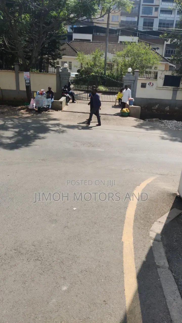 10bdrm Block of Flats in 1St Avenue, Parklands/Highridge for sale in Parklands/Highridge