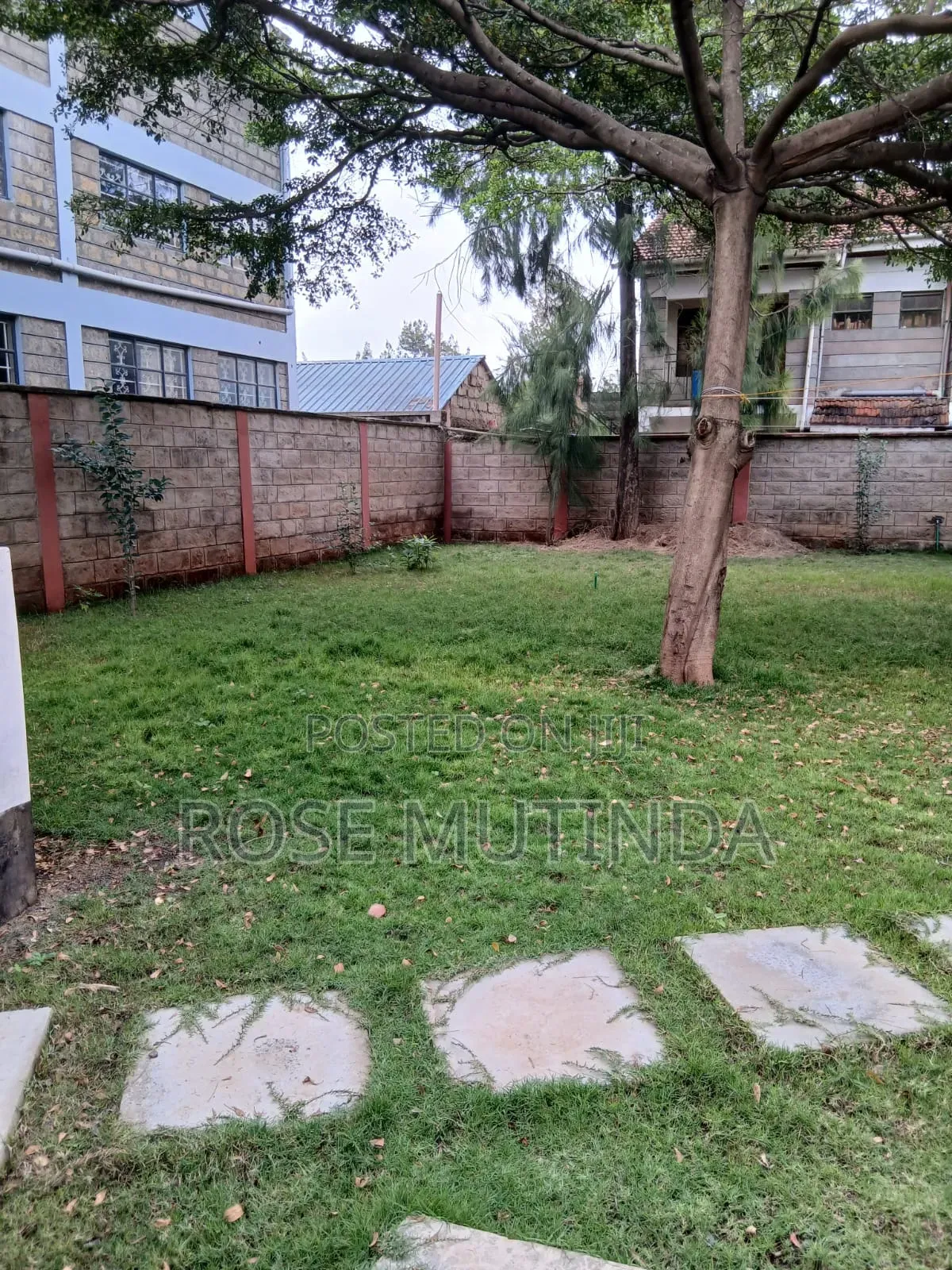 Furnished 8bdrm Maisonette in Katani for sale in Katani