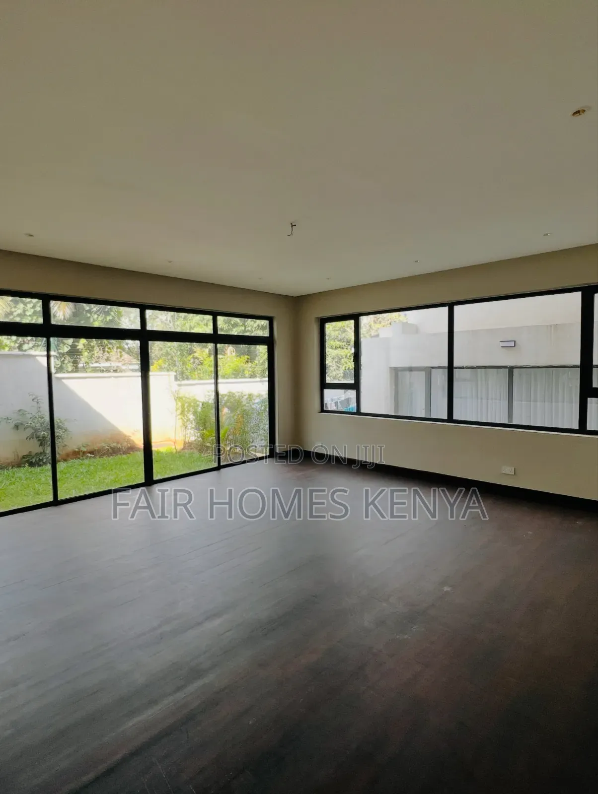 5bdrm Townhouse / Terrace in Manyani East, Muthangari for rent in Muthangari