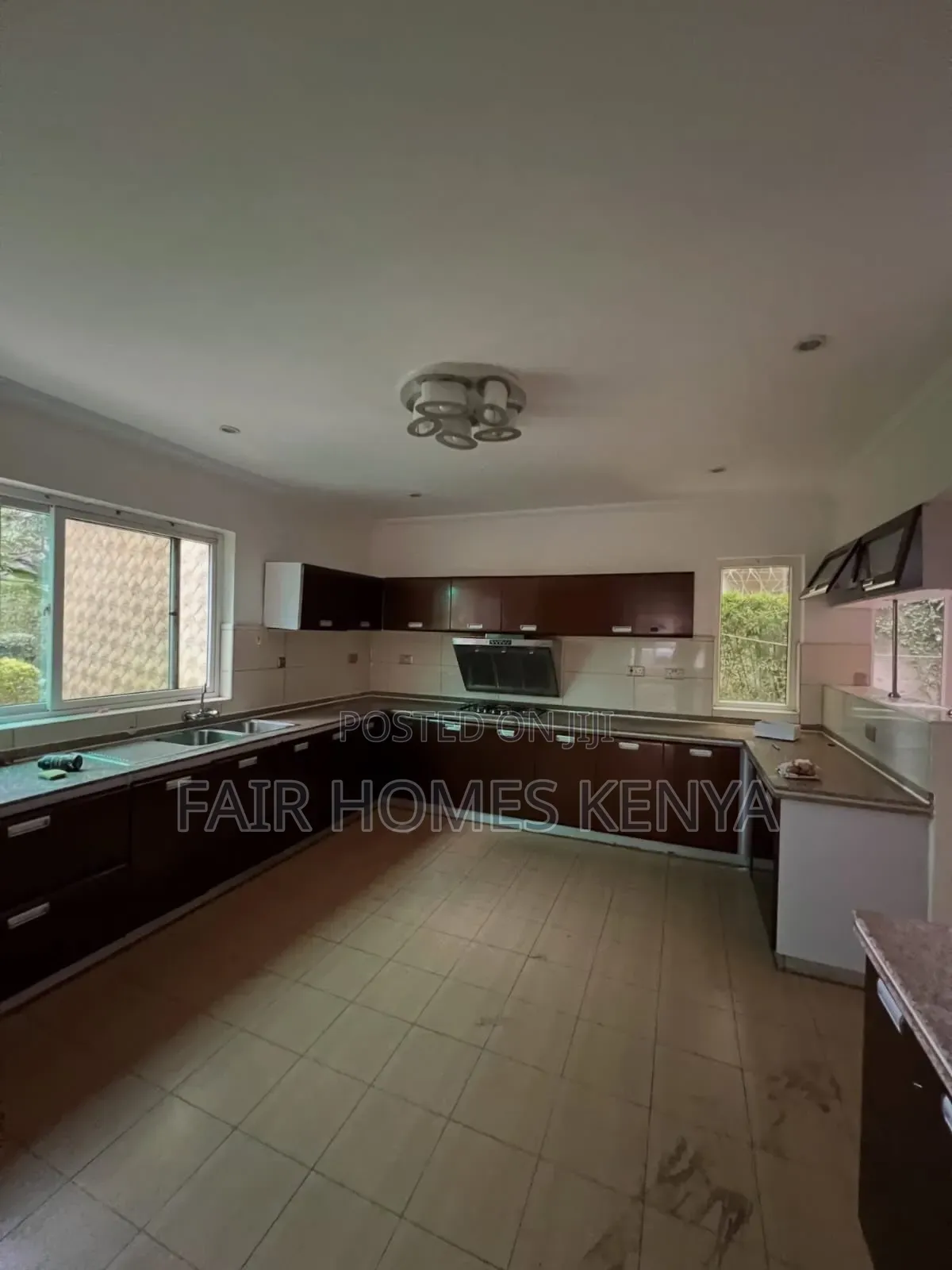 4bdrm Townhouse / Terrace in Riverside Drive for rent in Riverside Drive