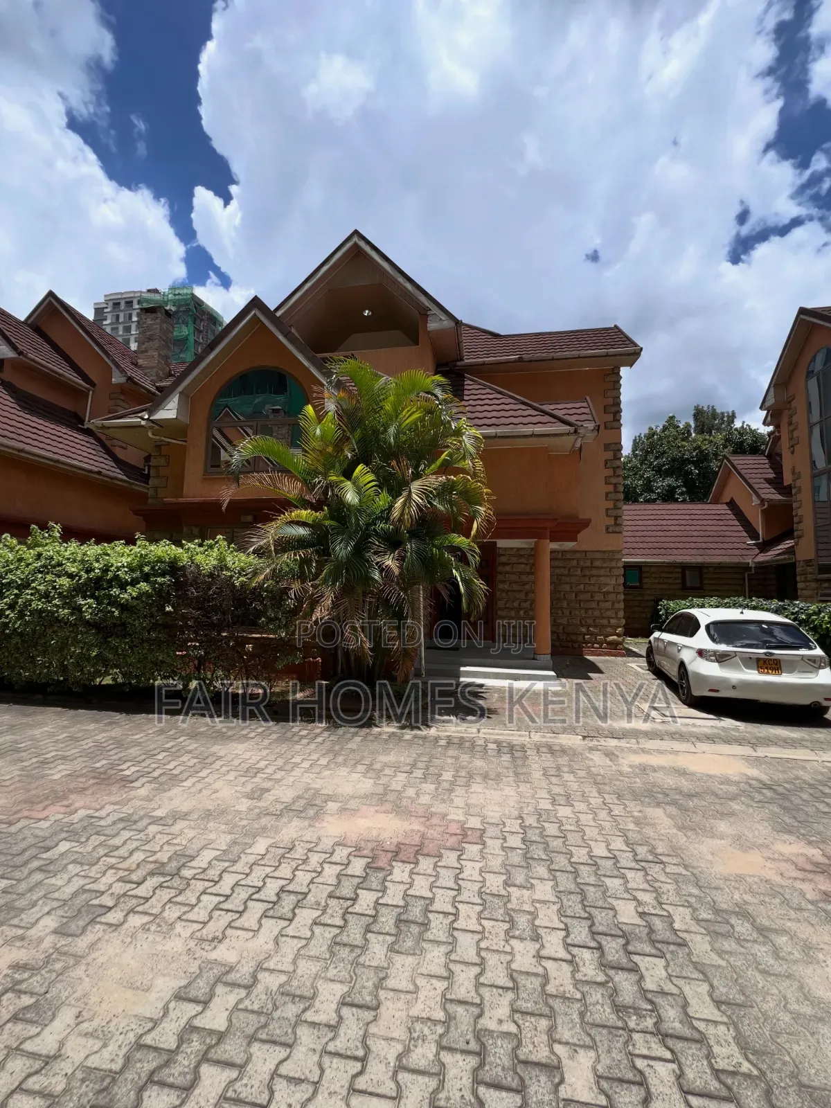 5bdrm Townhouse / Terrace in Othaya Road, Valley Arcade for rent in Valley Arcade