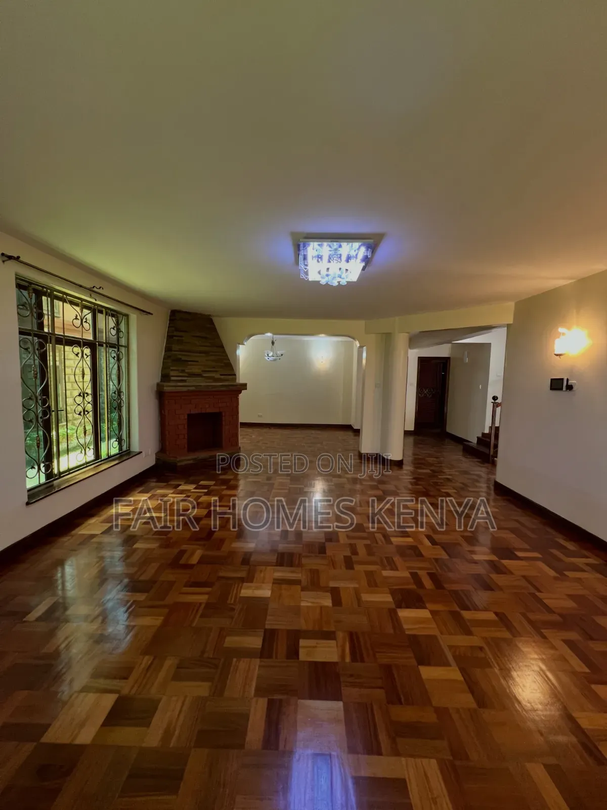 5bdrm Townhouse / Terrace in Othaya Road, Valley Arcade for rent in Valley Arcade