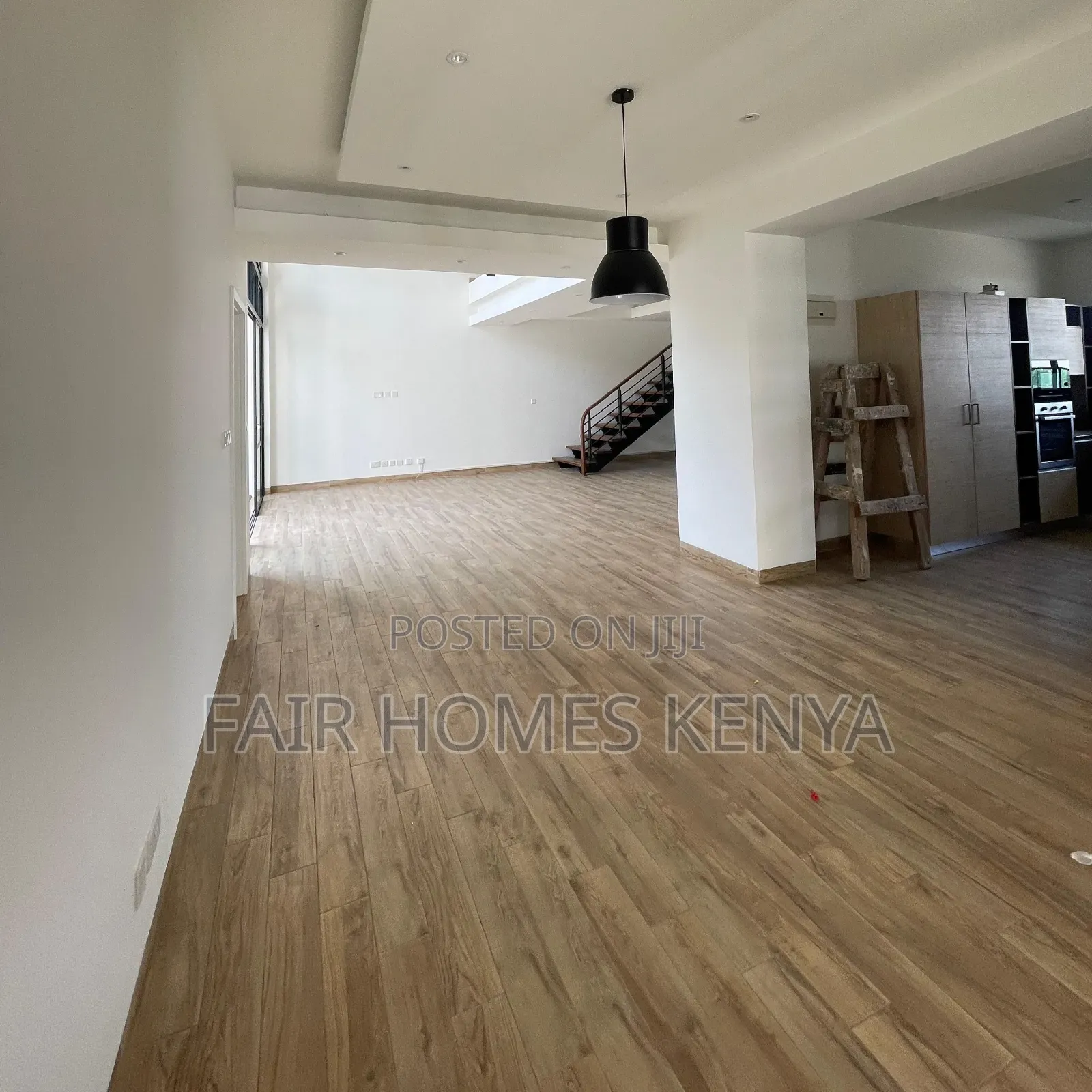 4bdrm Duplex in Riverside Drive for rent in Riverside Drive