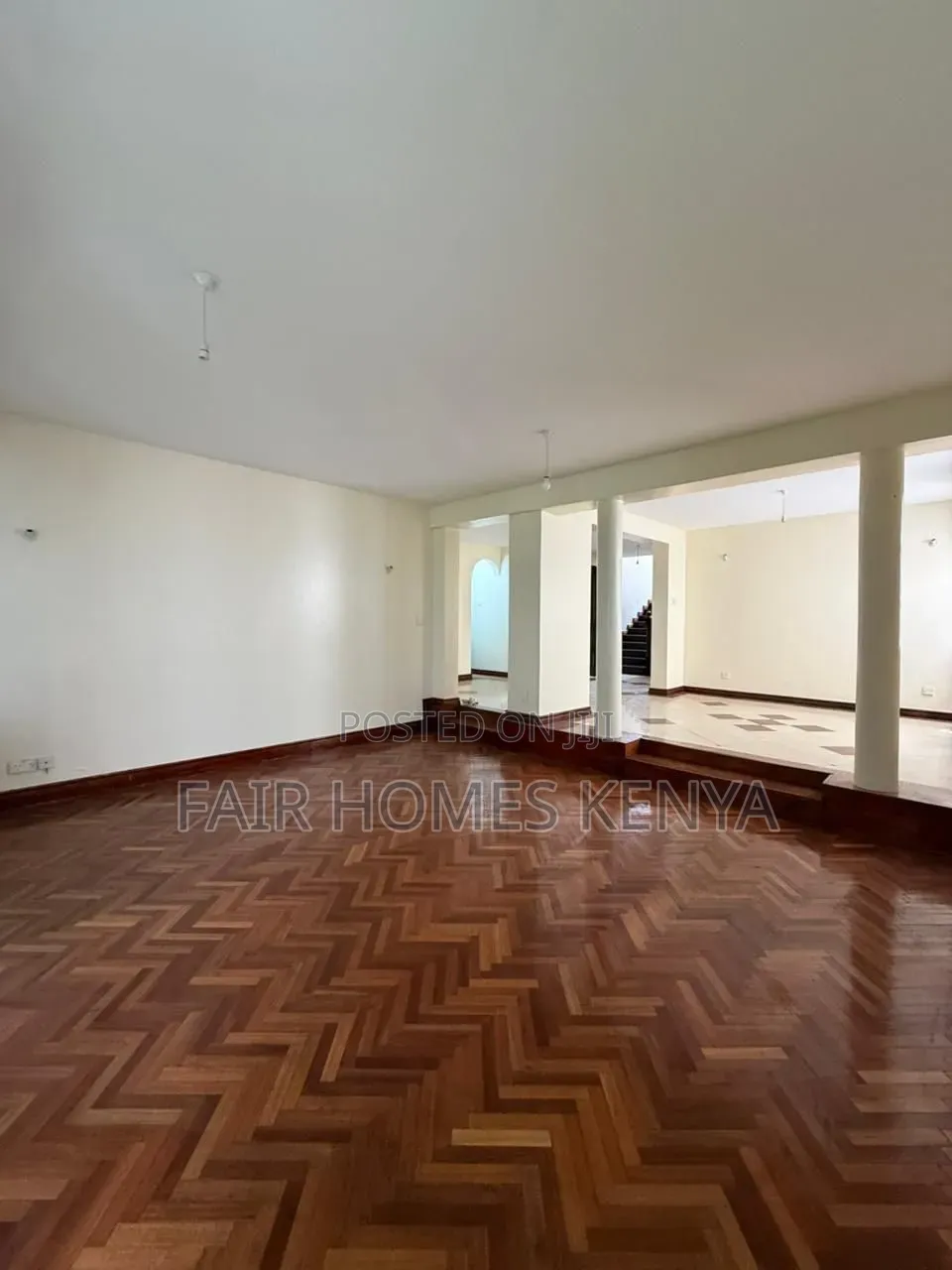 5bdrm Townhouse/Terrace in Riverside Drive for sale in Riverside Drive