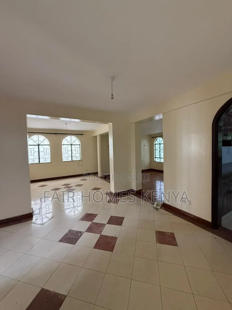 5bdrm Townhouse/Terrace in Riverside Drive for sale in Riverside Drive