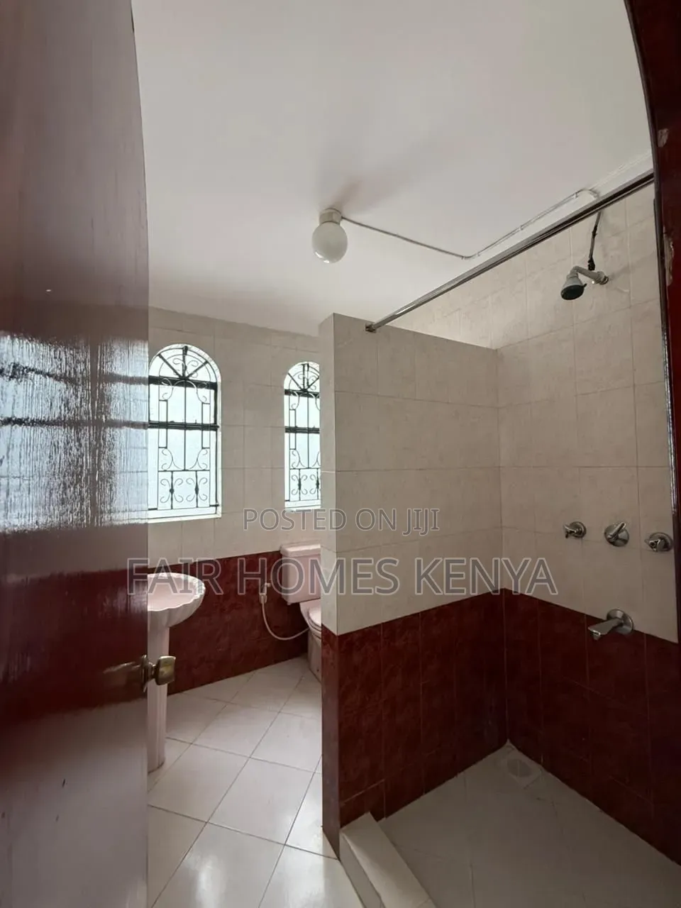 5bdrm Townhouse/Terrace in Riverside Drive for sale in Riverside Drive