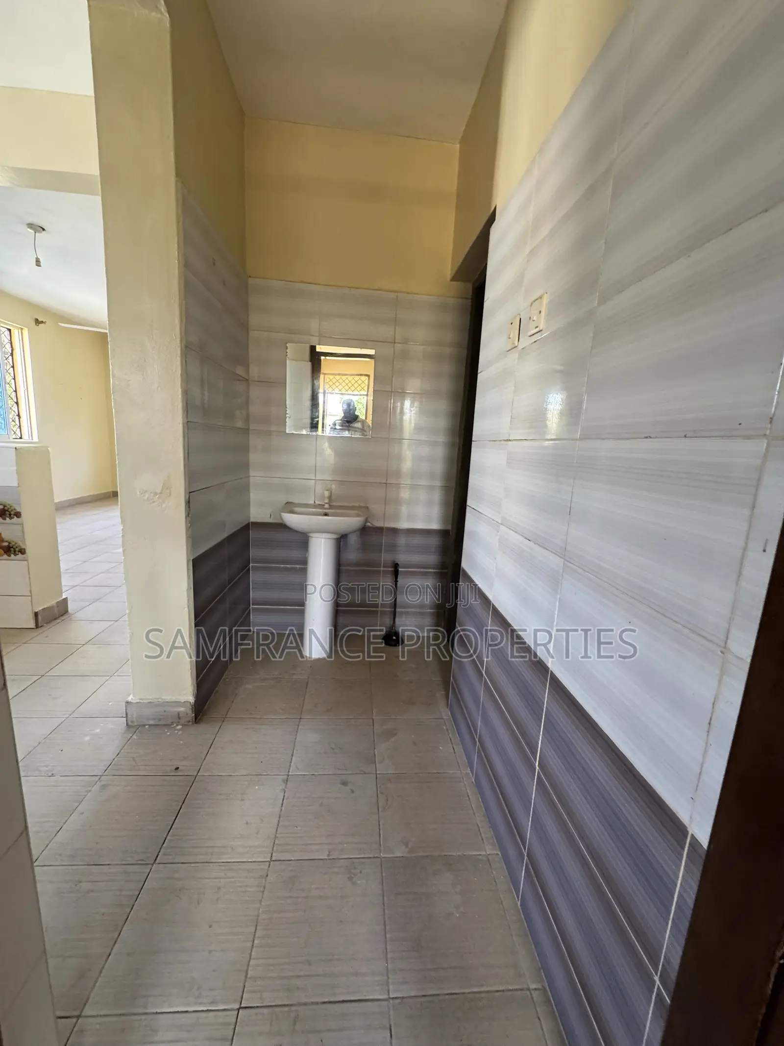 2bdrm Apartment in Mwembeni, Bamburi for rent in Bamburi