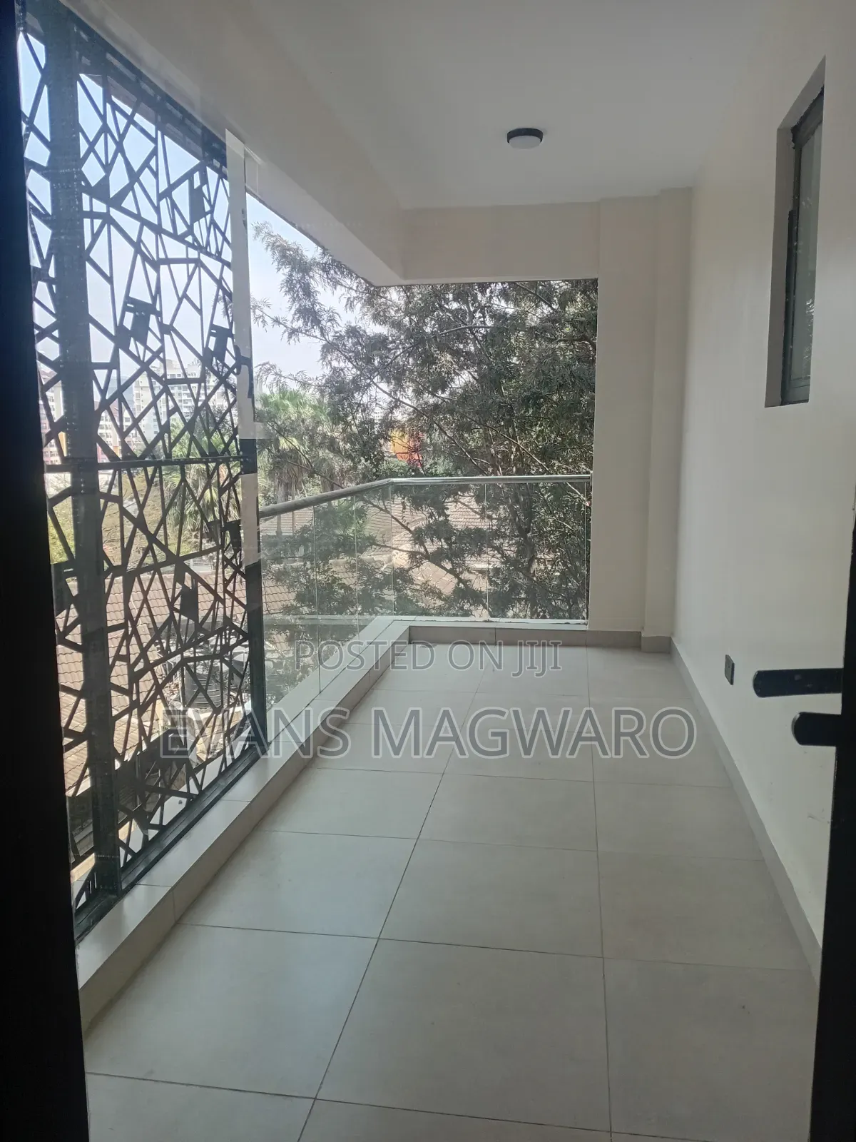 3 Bedroom Unfurnished Apartment Westlands to Let. in Spring Valley