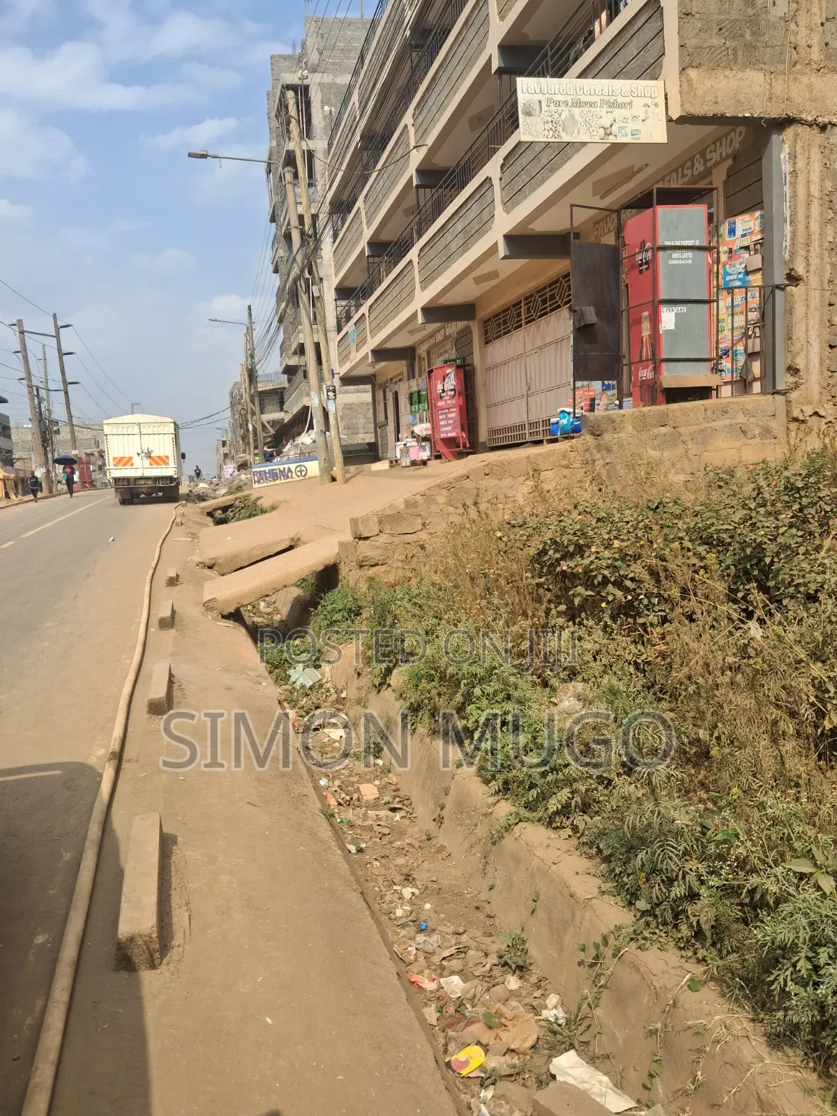 Roysambu Car Wash Area Commercial Plot on Tarmac Road in Roysambu