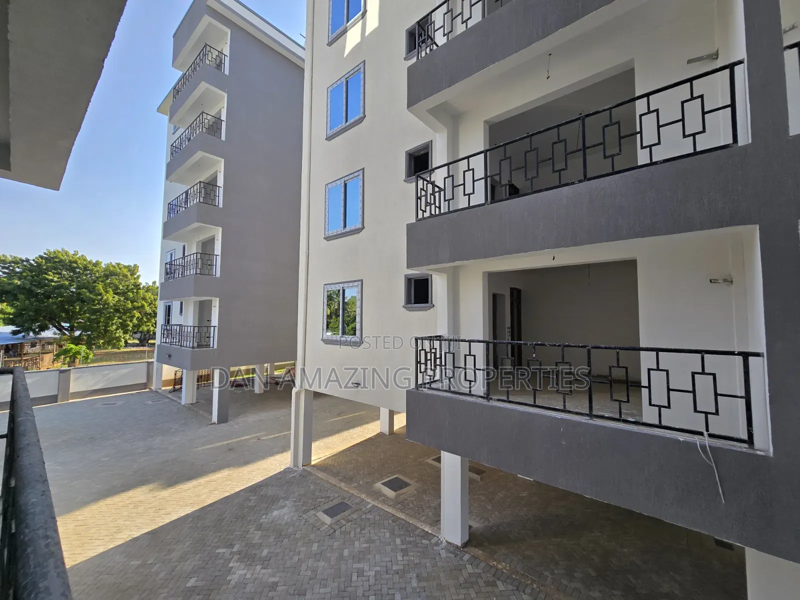 3bdrm Apartment in Nyali Plus Dsq for sale in Nyali Mkomani