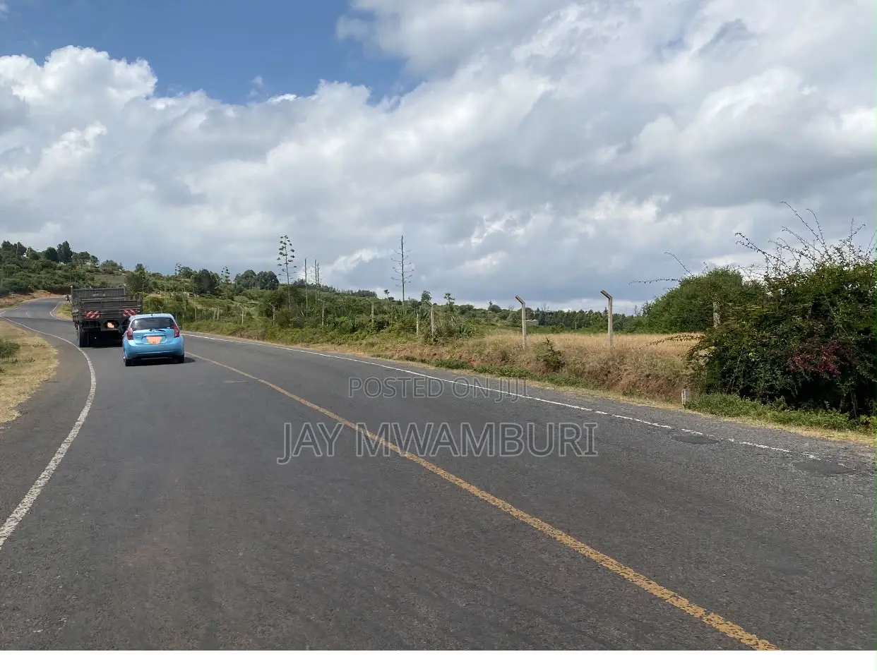 1/2 Acre on Tarmac Syokimau in Gateway Mall Area