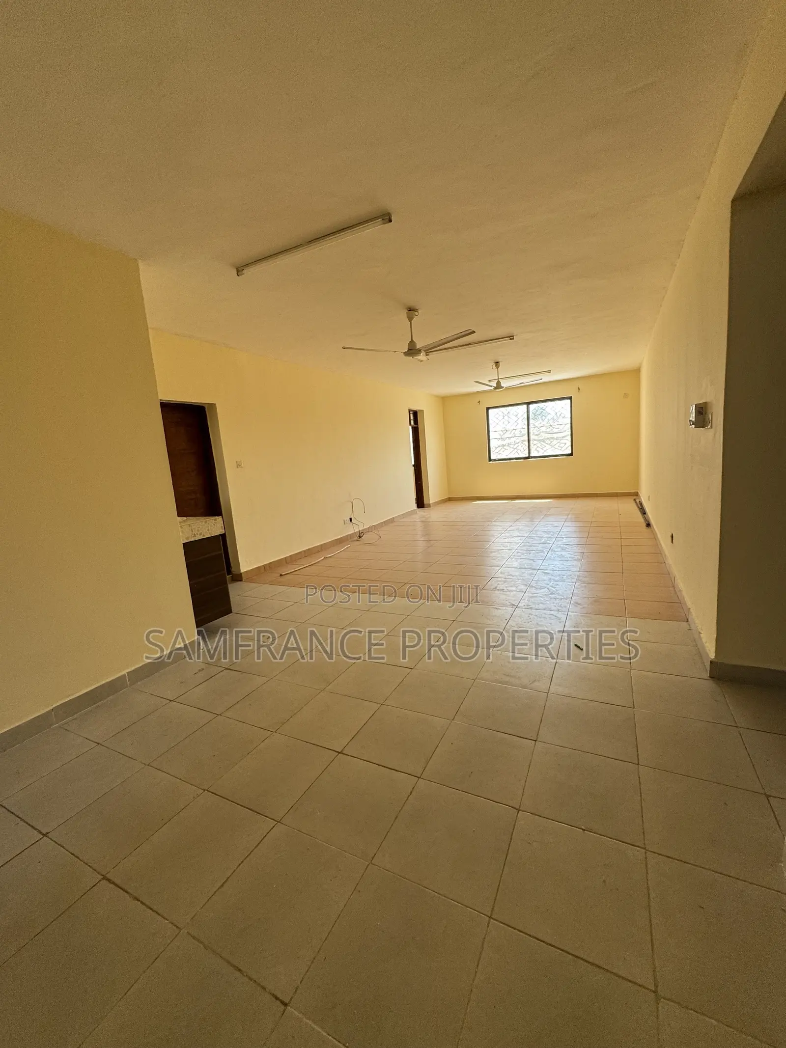 3bdrm Apartment in Links Road, Nyali for rent in Nyali