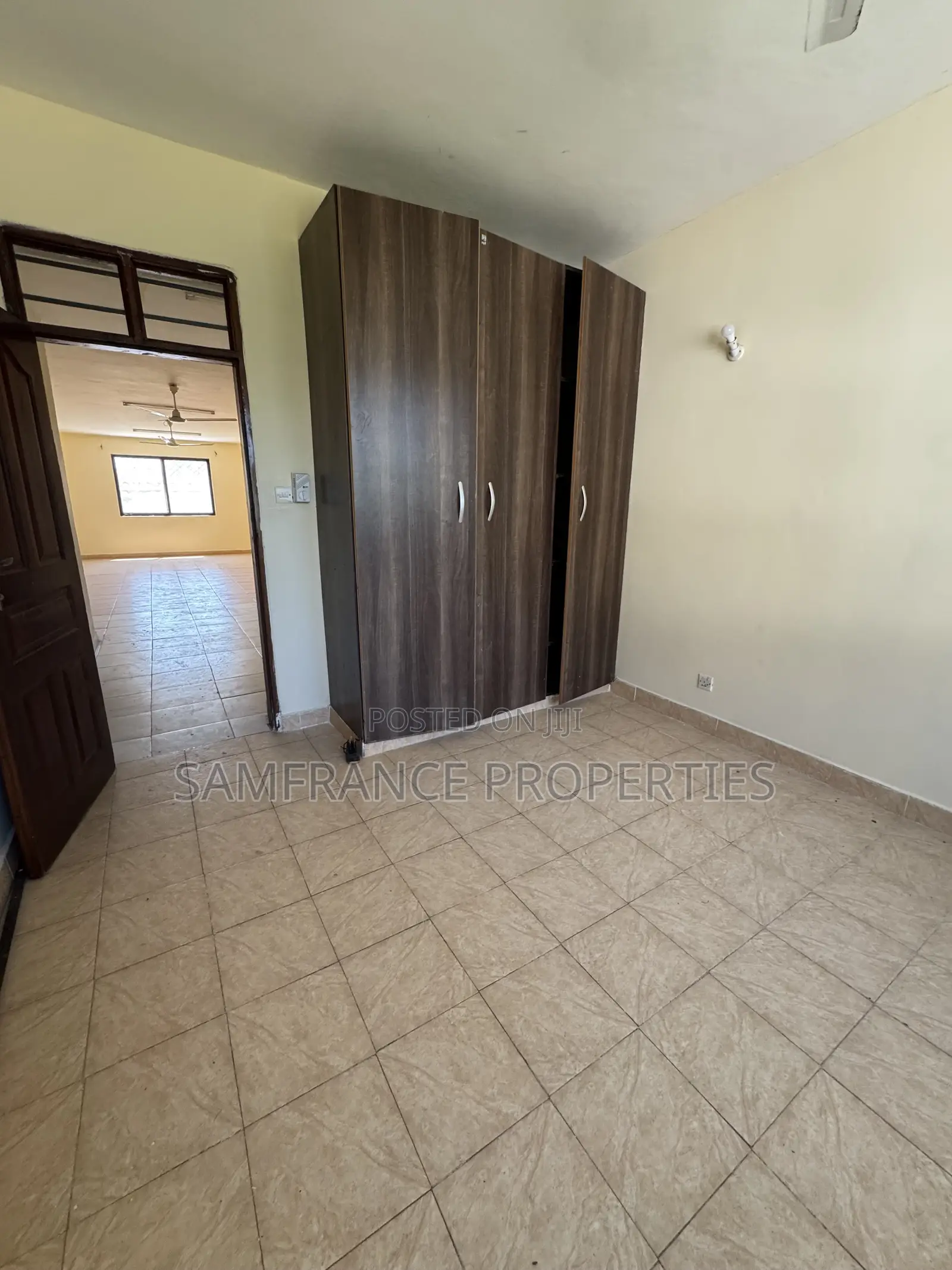 3bdrm Apartment in Links Road, Nyali for rent in Nyali