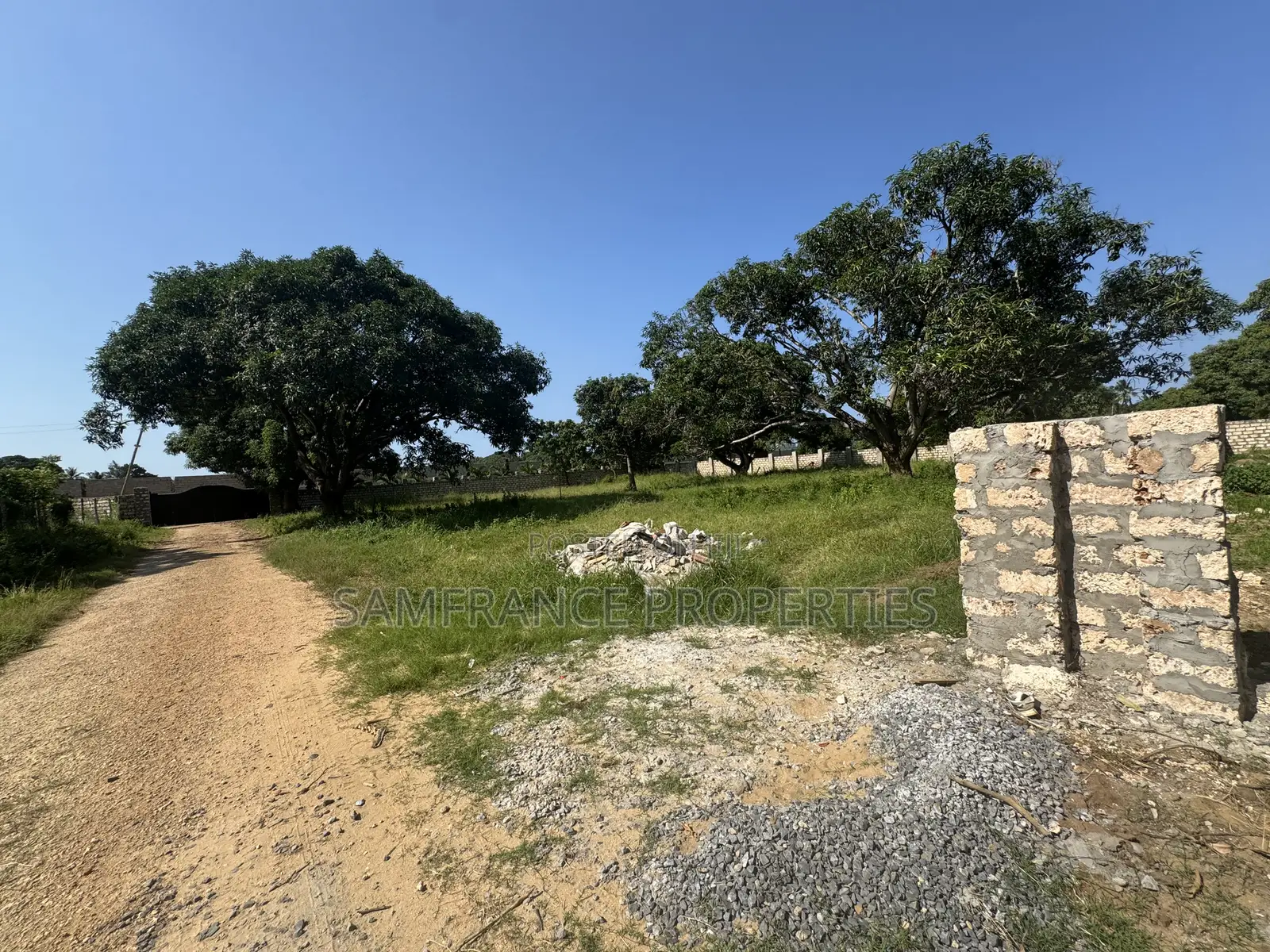 3 Plots Size 50by100 Kikambala Gated Estate in Kikambala