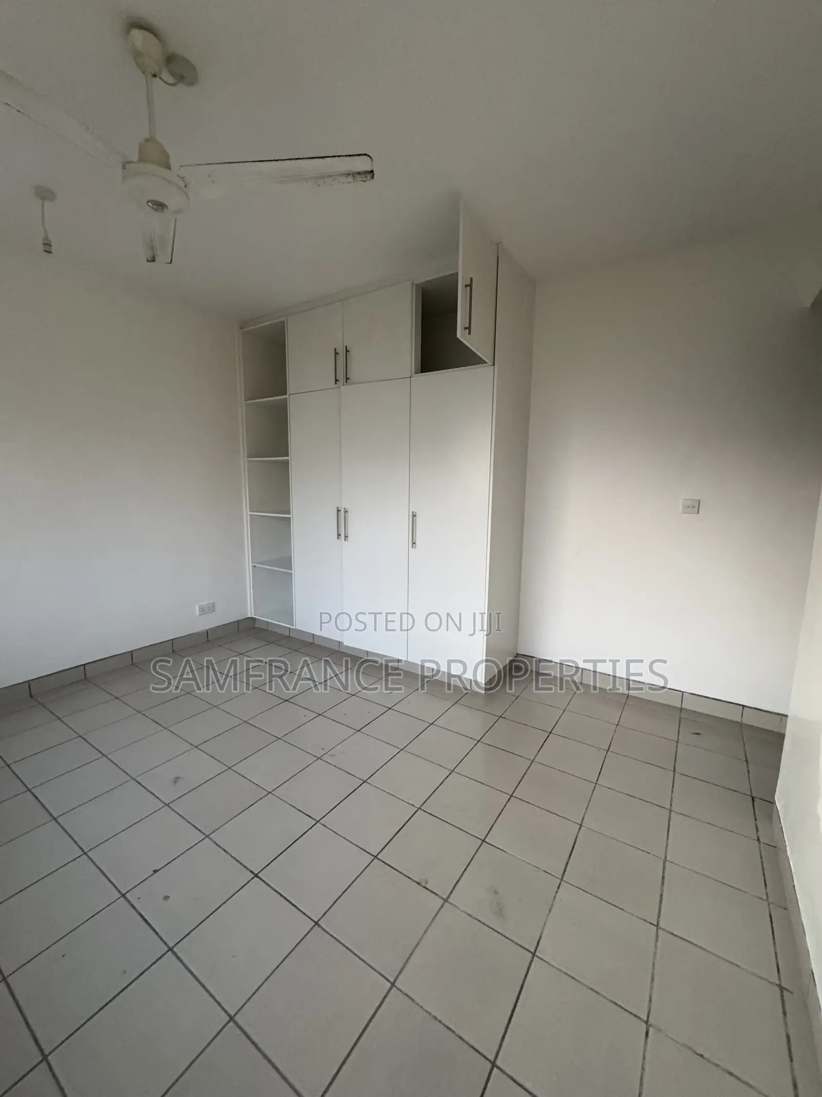 3bdrm Apartment in Nyali Quickmart for rent in Nyali