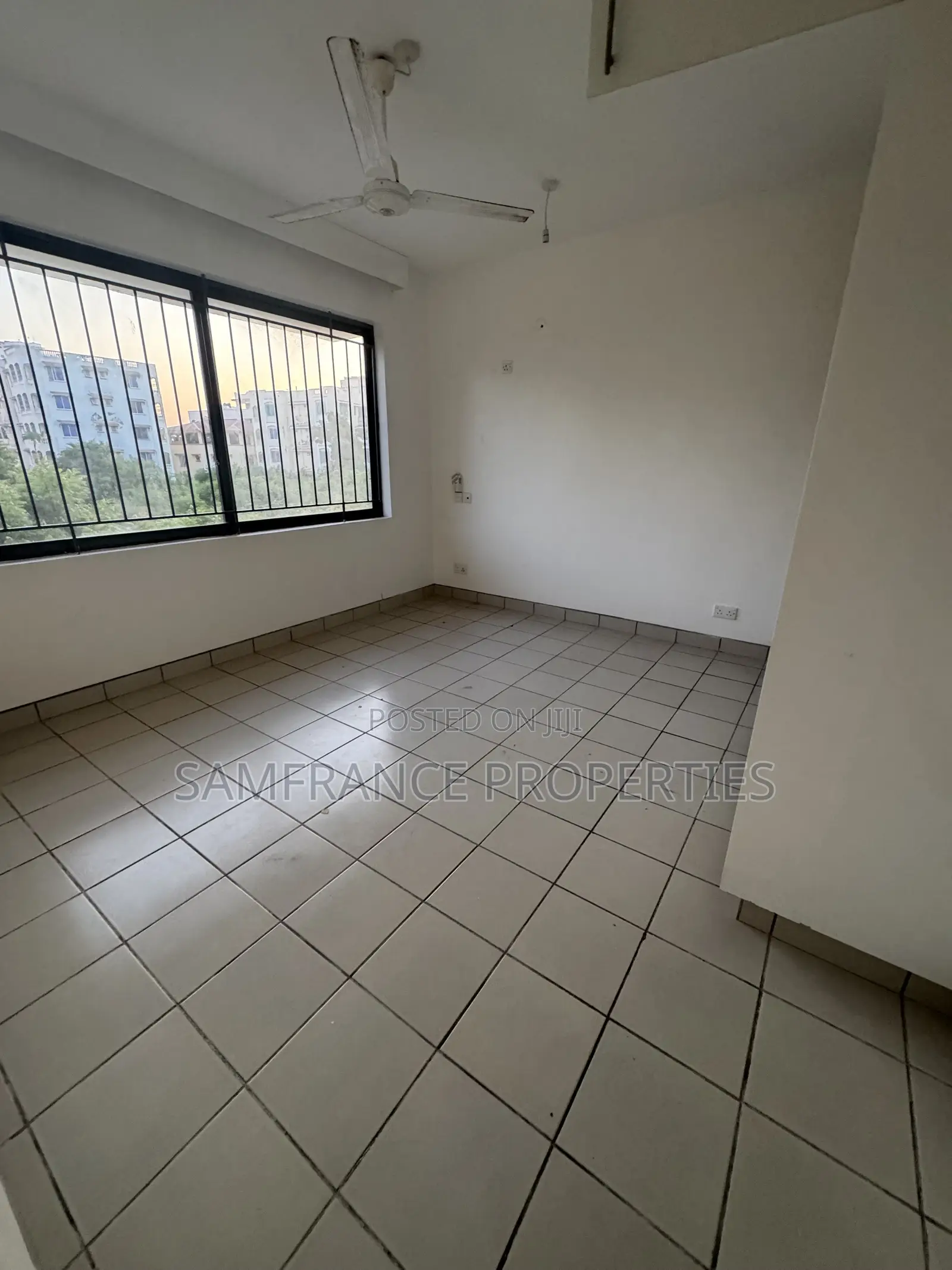 3bdrm Apartment in Nyali Quickmart for rent in Nyali