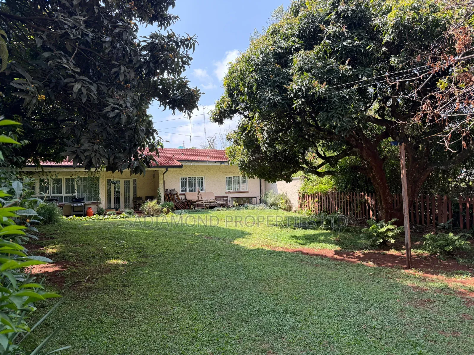 4bdrm House in Raphta Road Area for rent in Raphta Road Area
