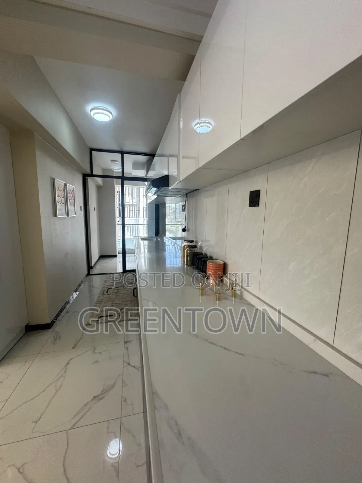 2bdrm Apartment in Super Westbury, Hurlingham for sale in Hurlingham