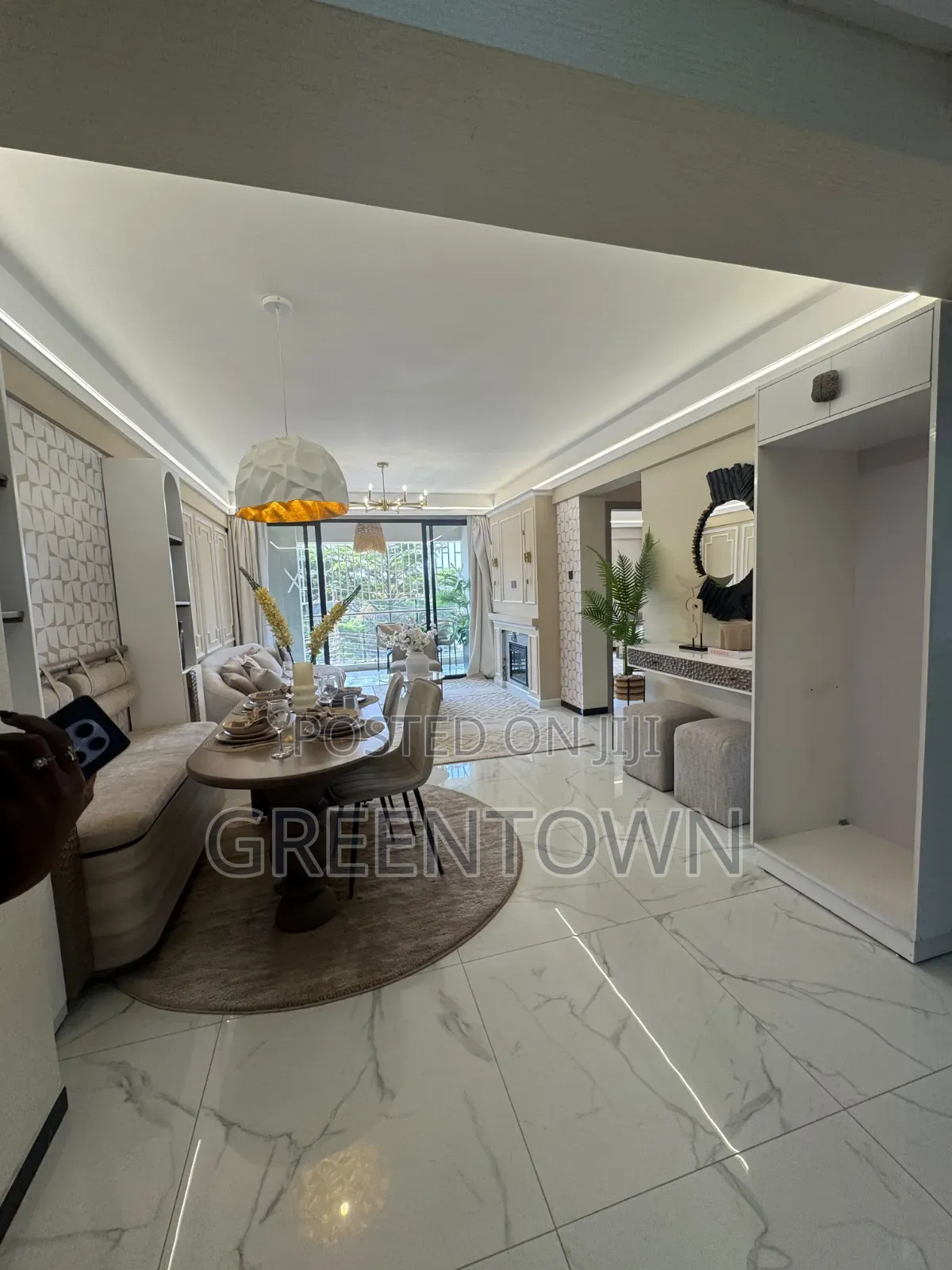 1bdrm Apartment in Super Westbury, Spring Valley for sale in Spring Valley