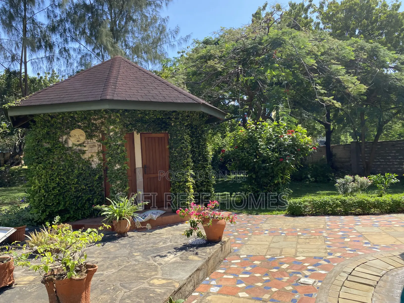 6bdrm Maisonette in Nyali Mkomani for sale in Nyali Mkomani