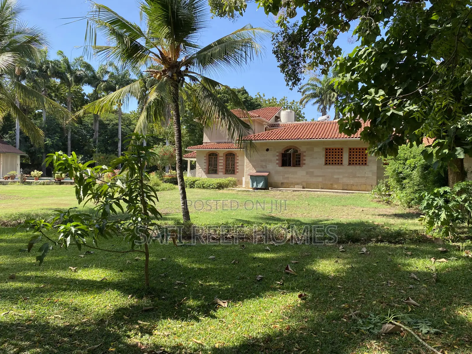 6bdrm Maisonette in Nyali Mkomani for sale in Nyali Mkomani