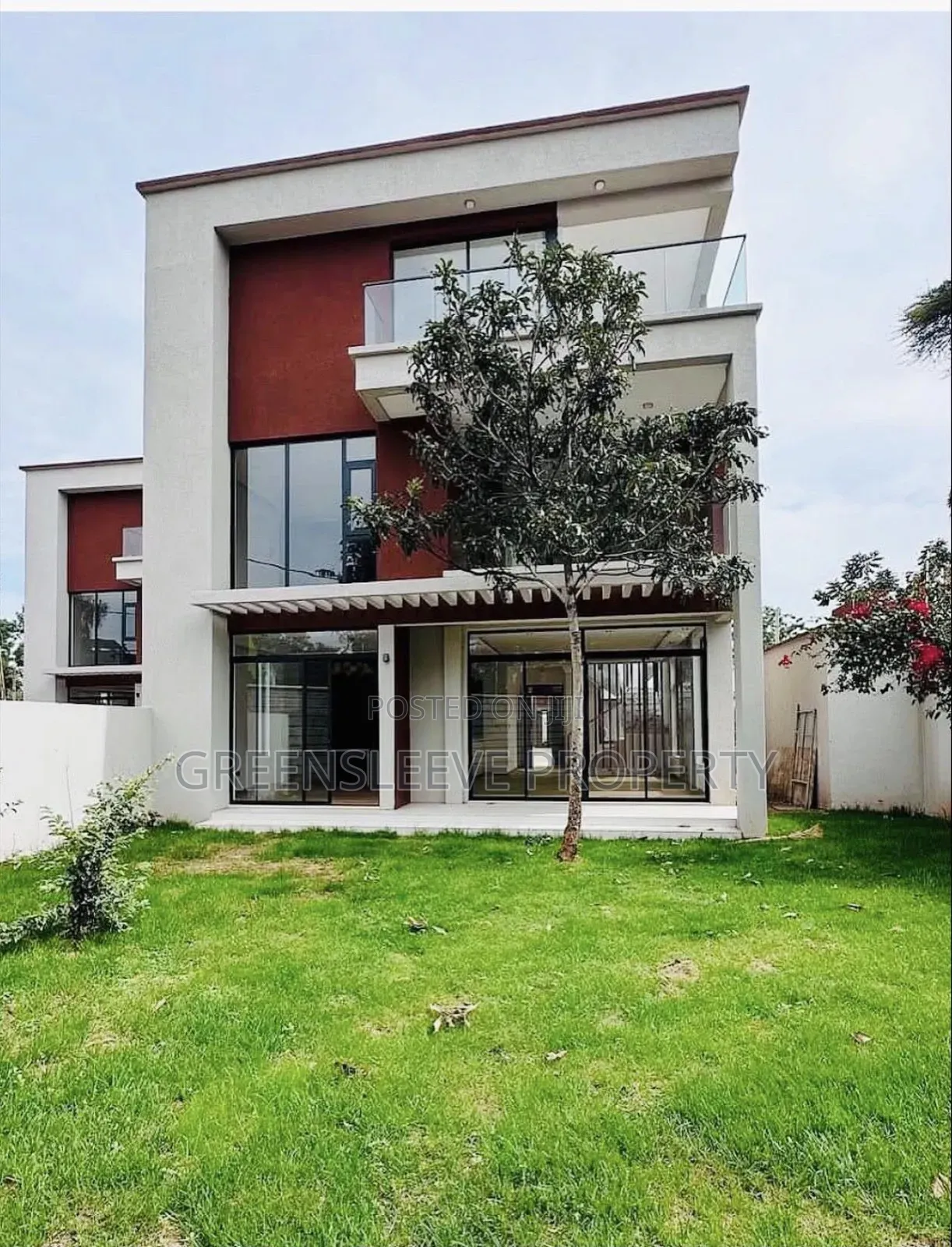 5bdrm House in Livingston, Riverside Drive for rent in Riverside Drive