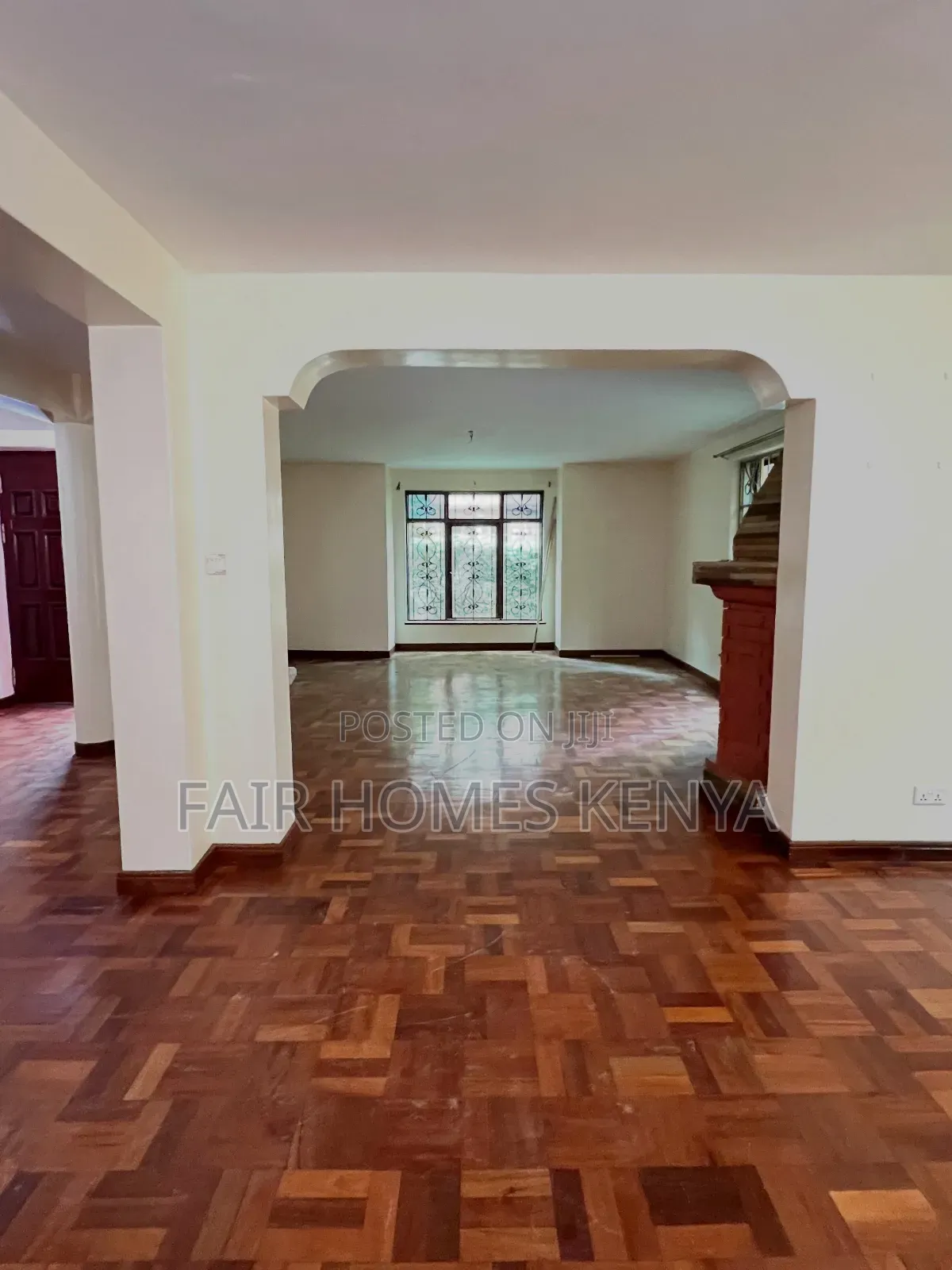 5bdrm Townhouse / Terrace in Othaya Road, Valley Arcade for rent in Valley Arcade