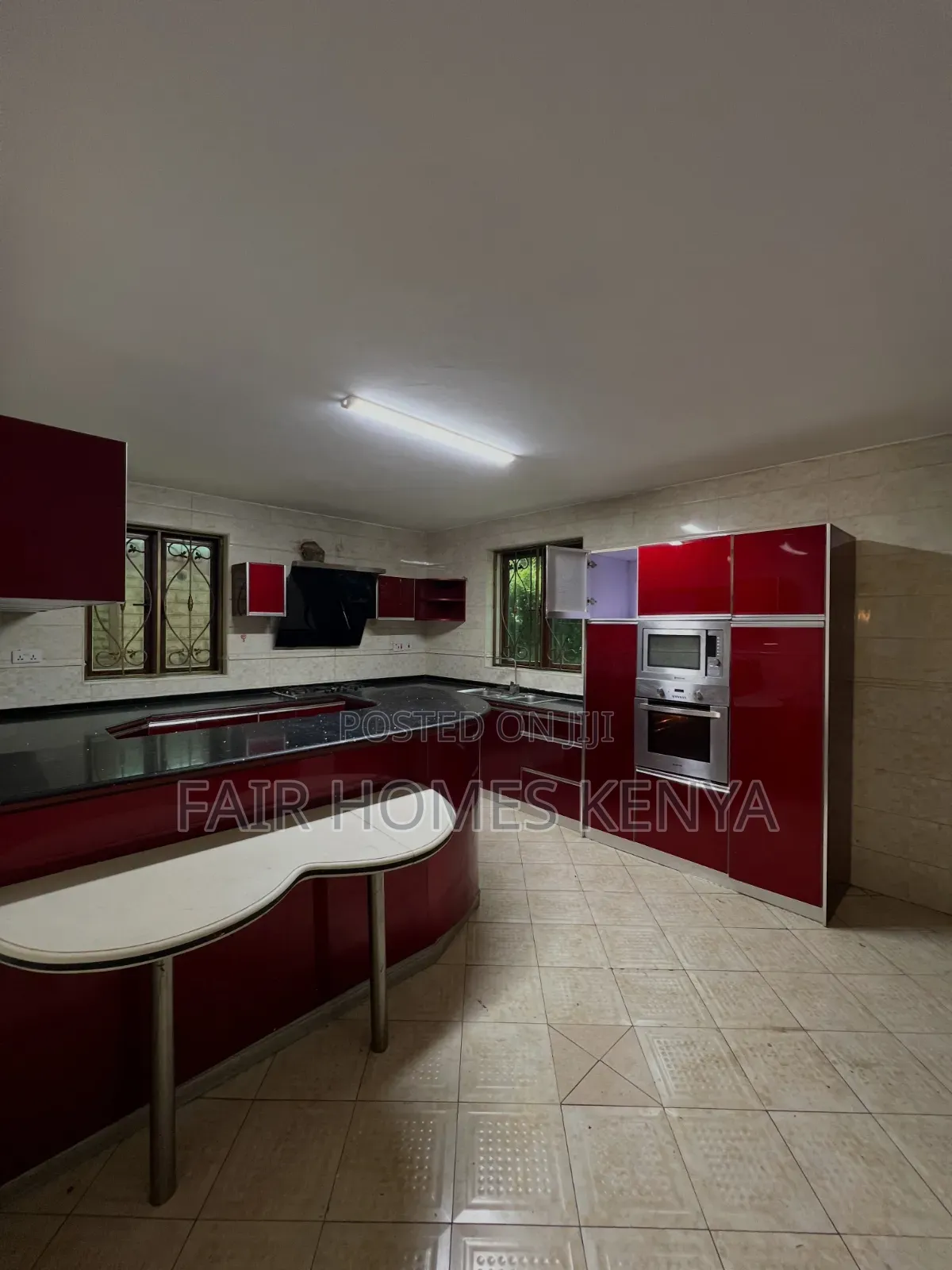 5bdrm Townhouse / Terrace in Valley Arcade for rent in Valley Arcade