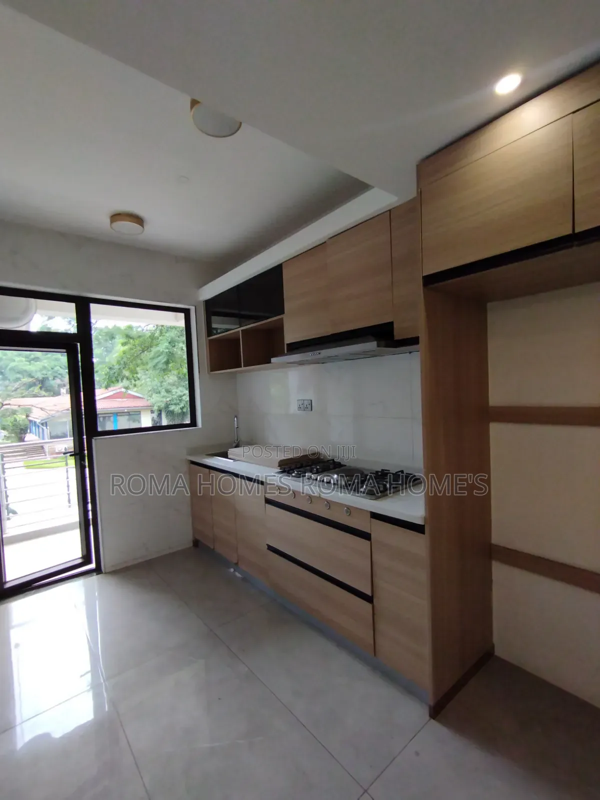 3bdrm Apartment in Riverside for rent in Riverside Drive