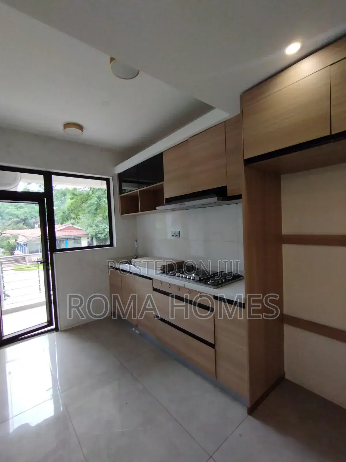 3bdrm Apartment in Riverside for rent in Riverside Drive