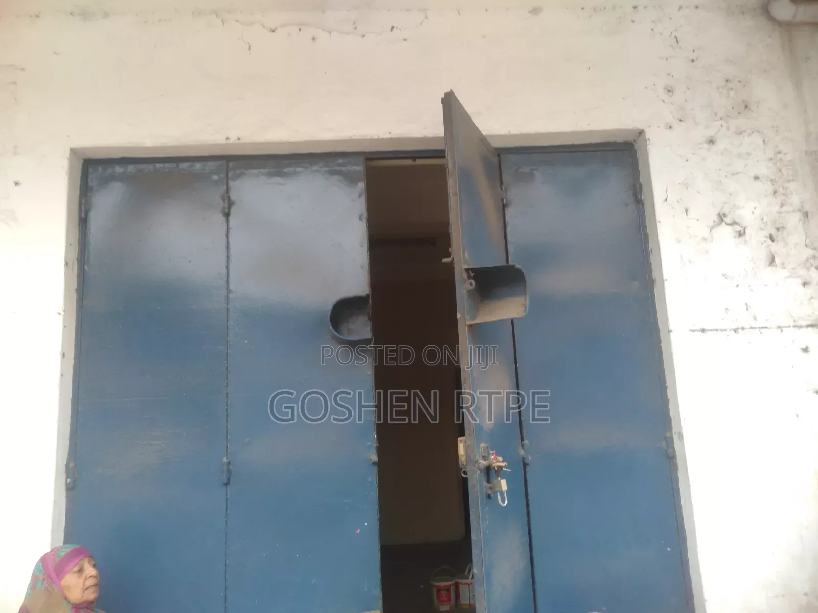Exotic Shop to Let at Mwembe Tayari Mombasa City (CBD) in Digo Road