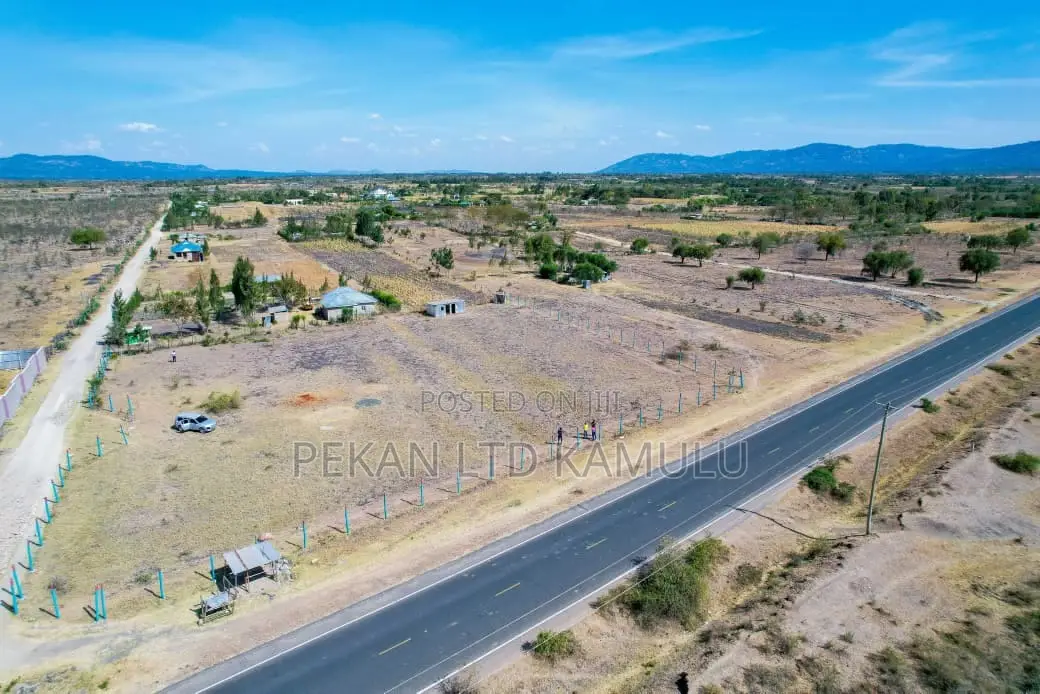 Prime Commercial Plots Touching Koma–Kenol Highway – Ideal for Busines in Malaa