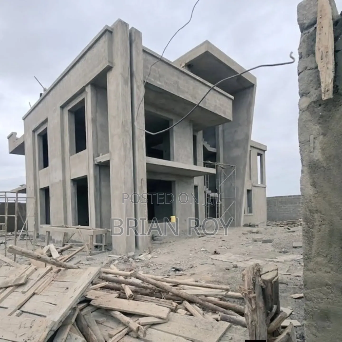 Land in Kitengela With Unfinished House in Kitengela