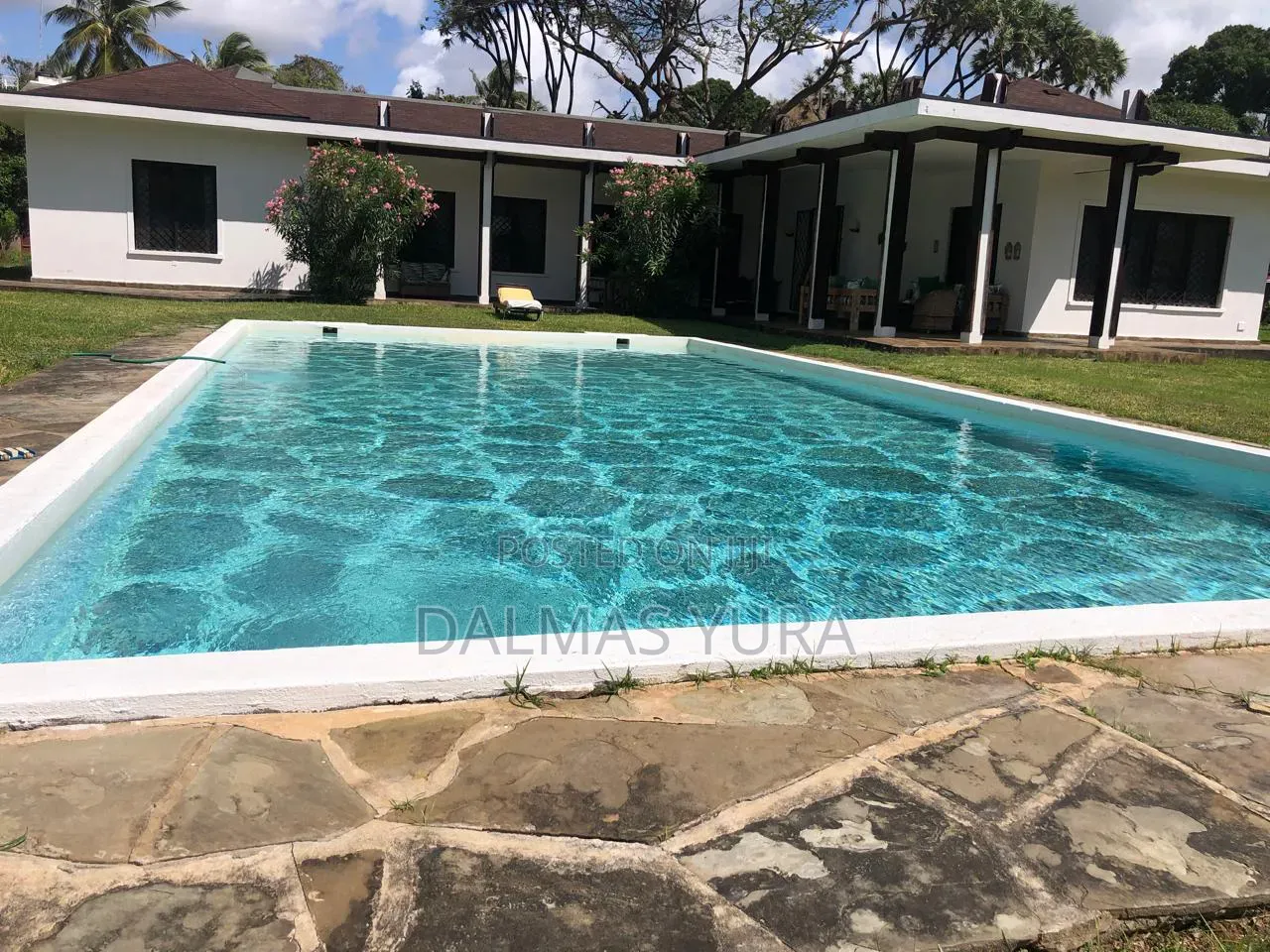 Furnished 3bdrm House in Town Centre for sale in Town Centre