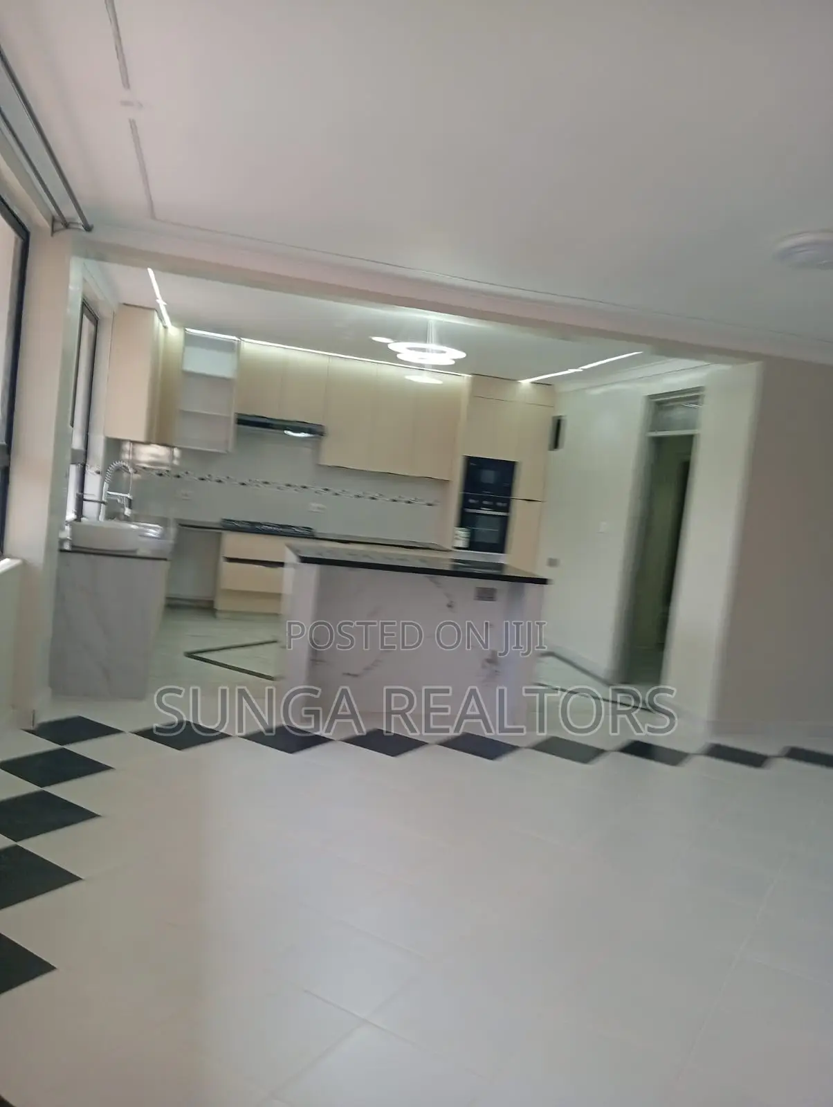 3bdrm House in Evergreen, Runda for rent in Runda