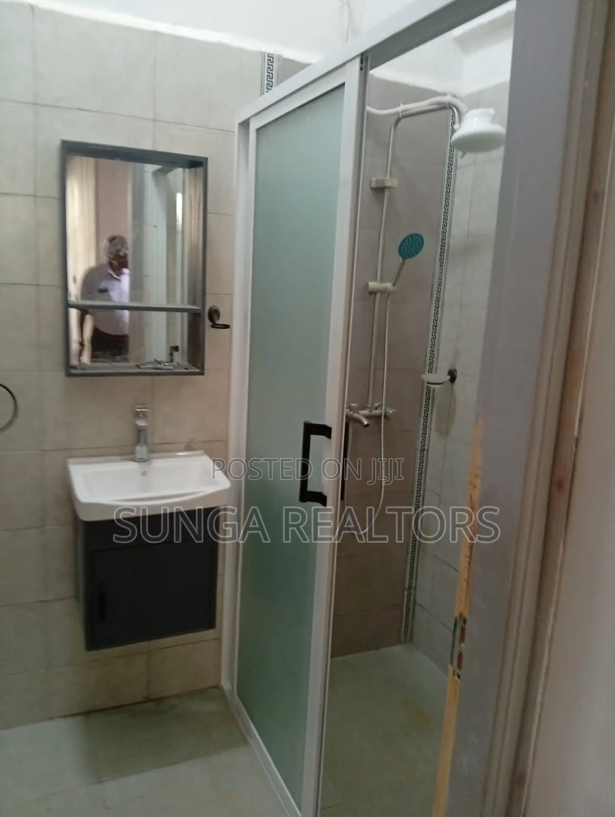 3bdrm House in Evergreen, Runda for rent in Runda