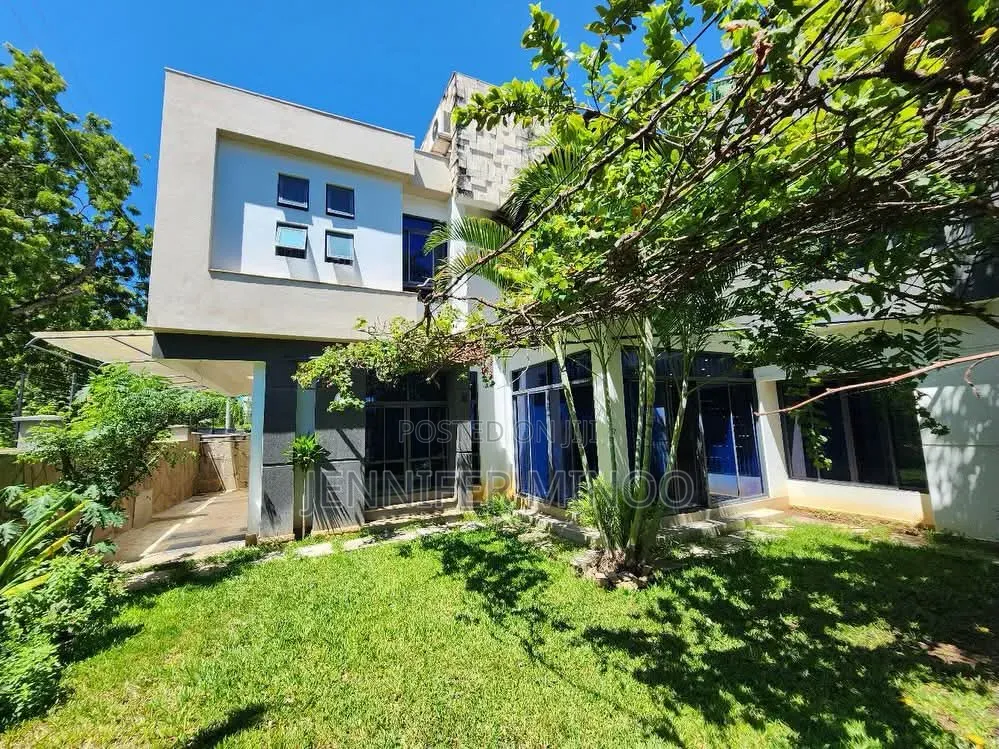 5bdrm Maisonette in Nyali Mombasa Kenya for sale in Nyali Mkomani