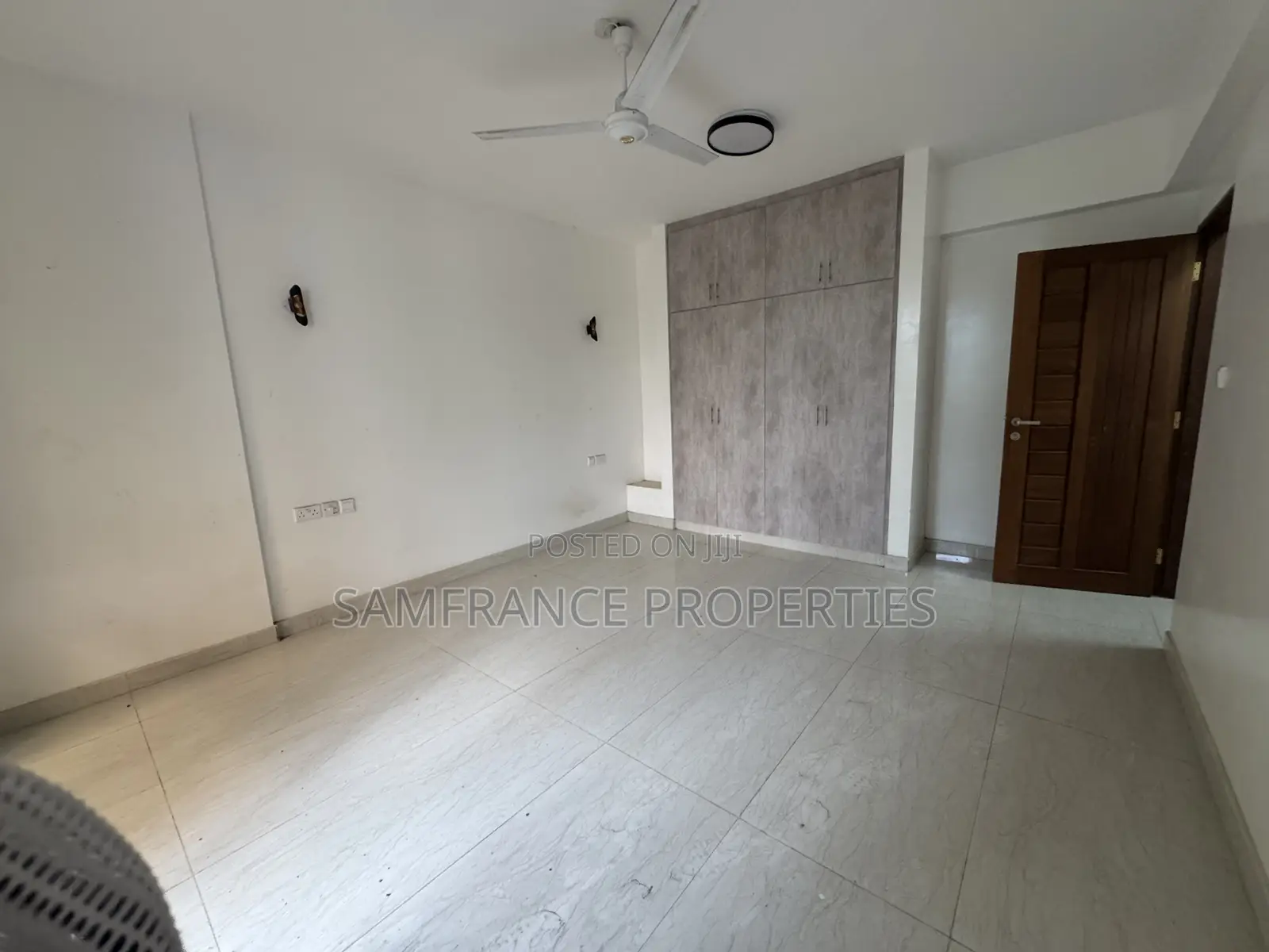 4bdrm Apartment in Kizingo Mombasa for sale in Kizingo