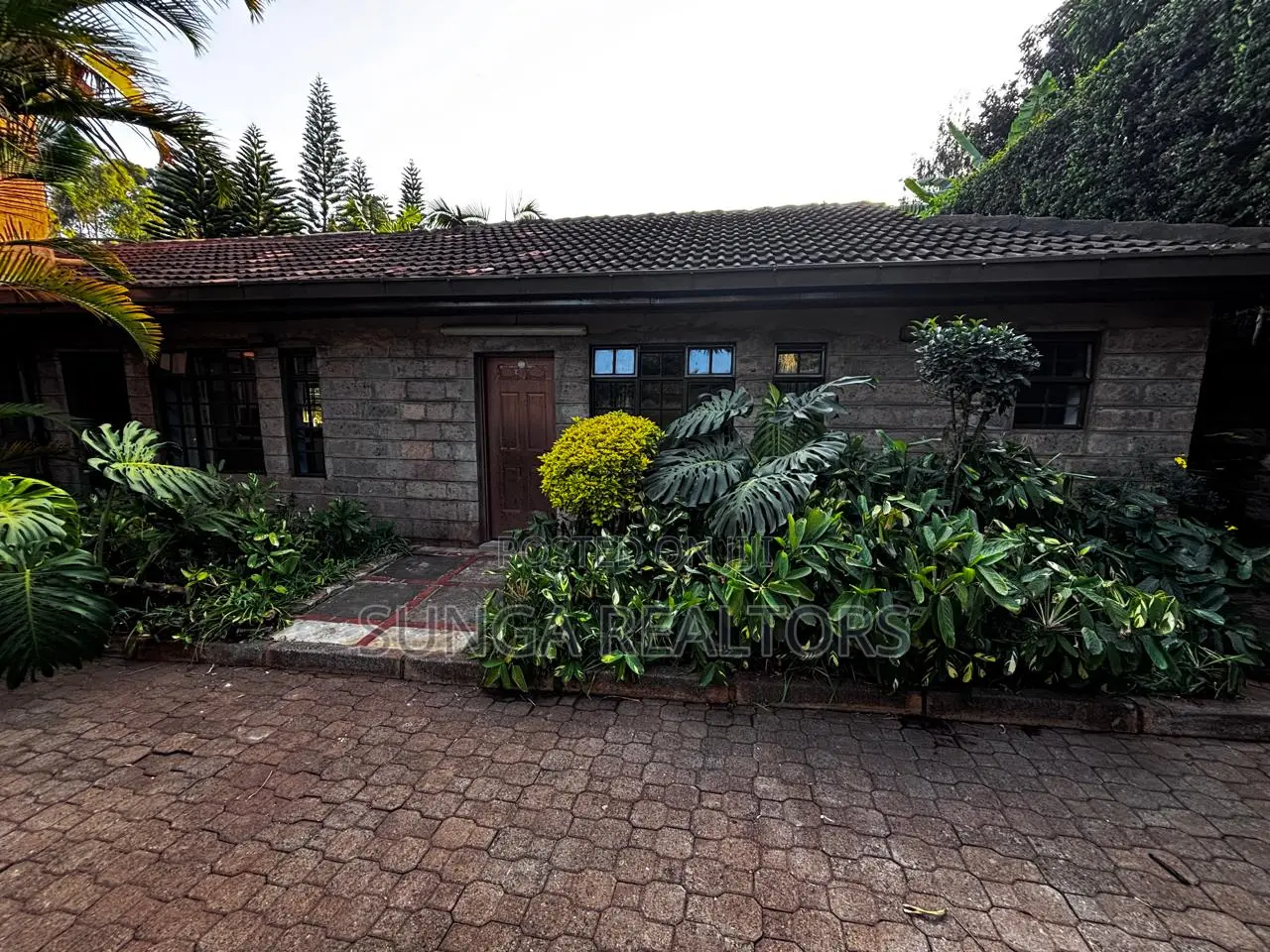 2bdrm Bungalow in Kitisuru for rent in Kitisuru