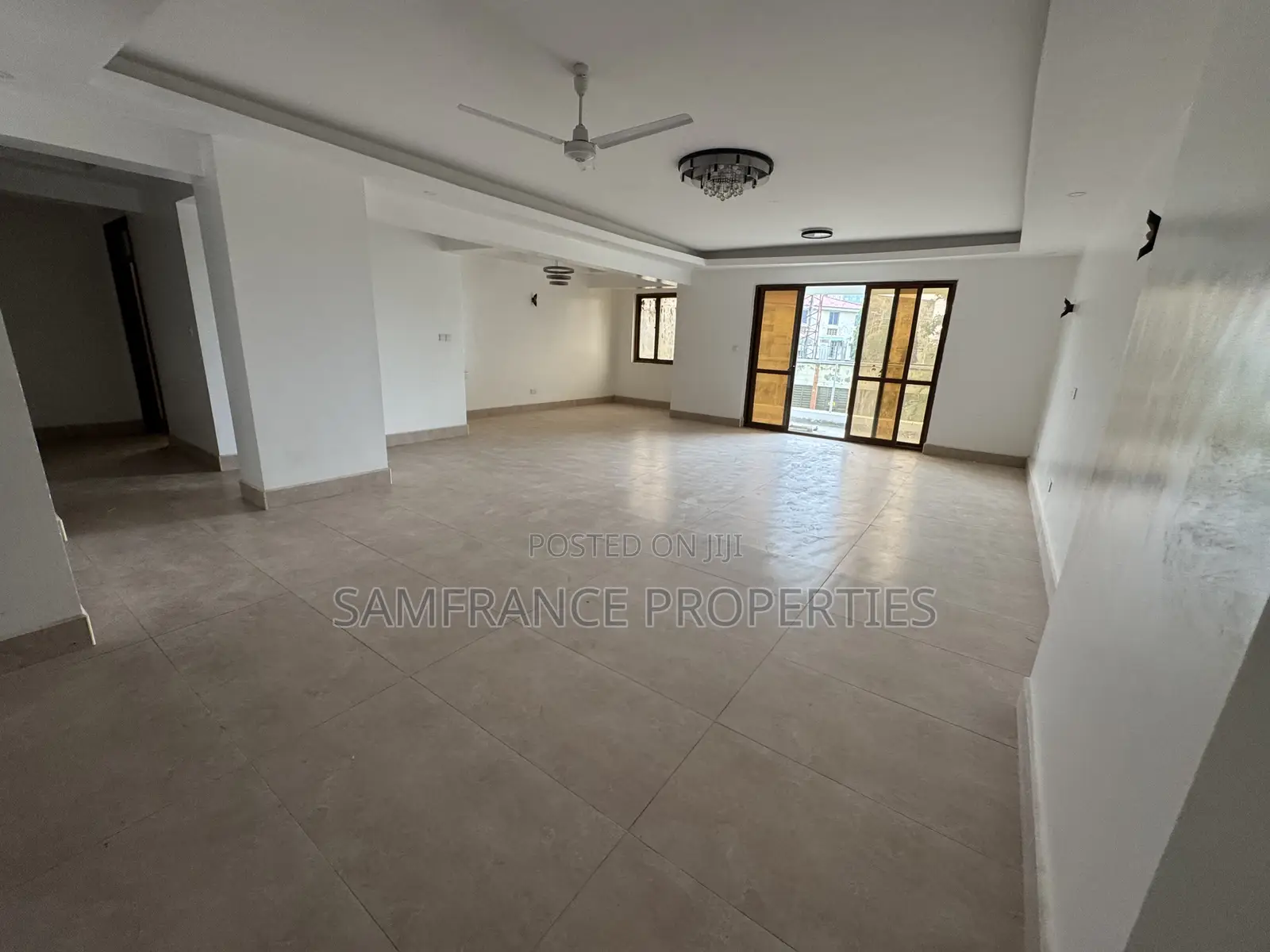 4bdrm Apartment in Kizingo for sale in Kizingo