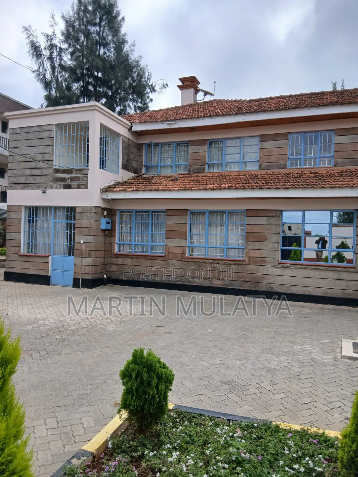 Furnished 8bdrm Maisonette in Gateway Mall Area for sale in Gateway Mall Area