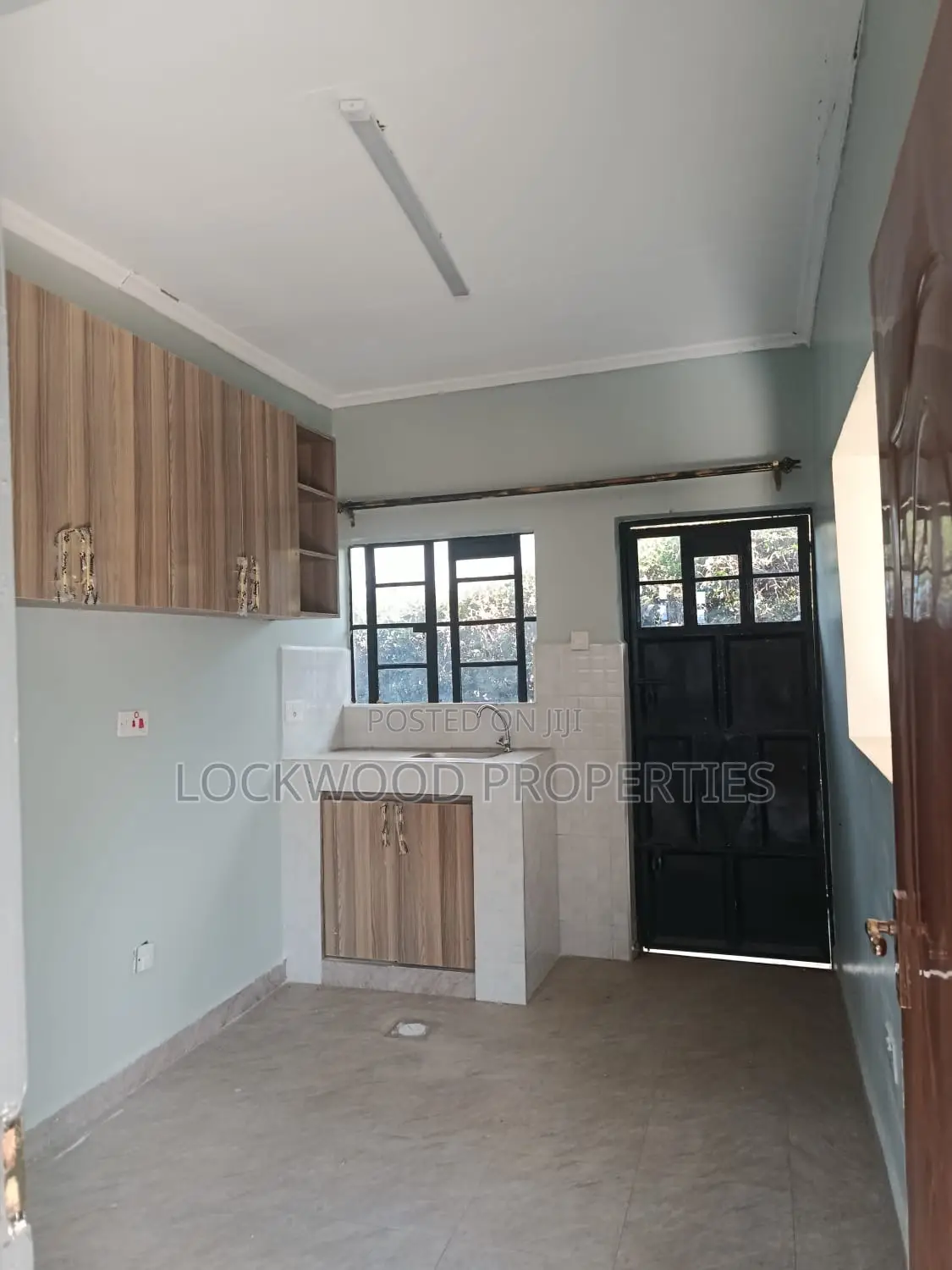 2bdrm Bungalow in Zambezi for rent in Zambezi/Sigona