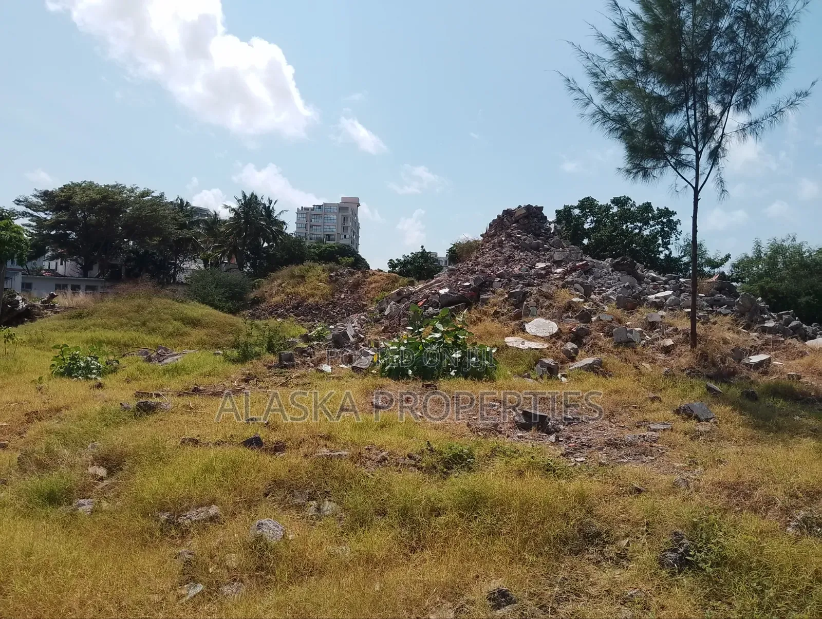 Acre and a Quarter Prime Plot for Sale in Nyali Estate in Nyali Mkomani