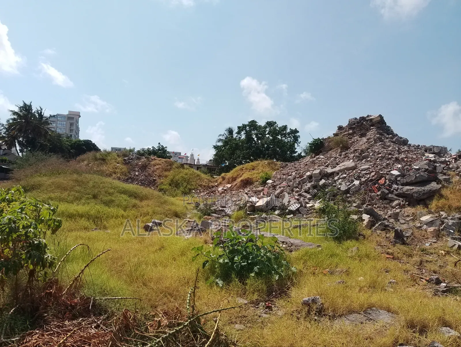 Acre and a Quarter Prime Plot for Sale in Nyali Estate in Nyali Mkomani