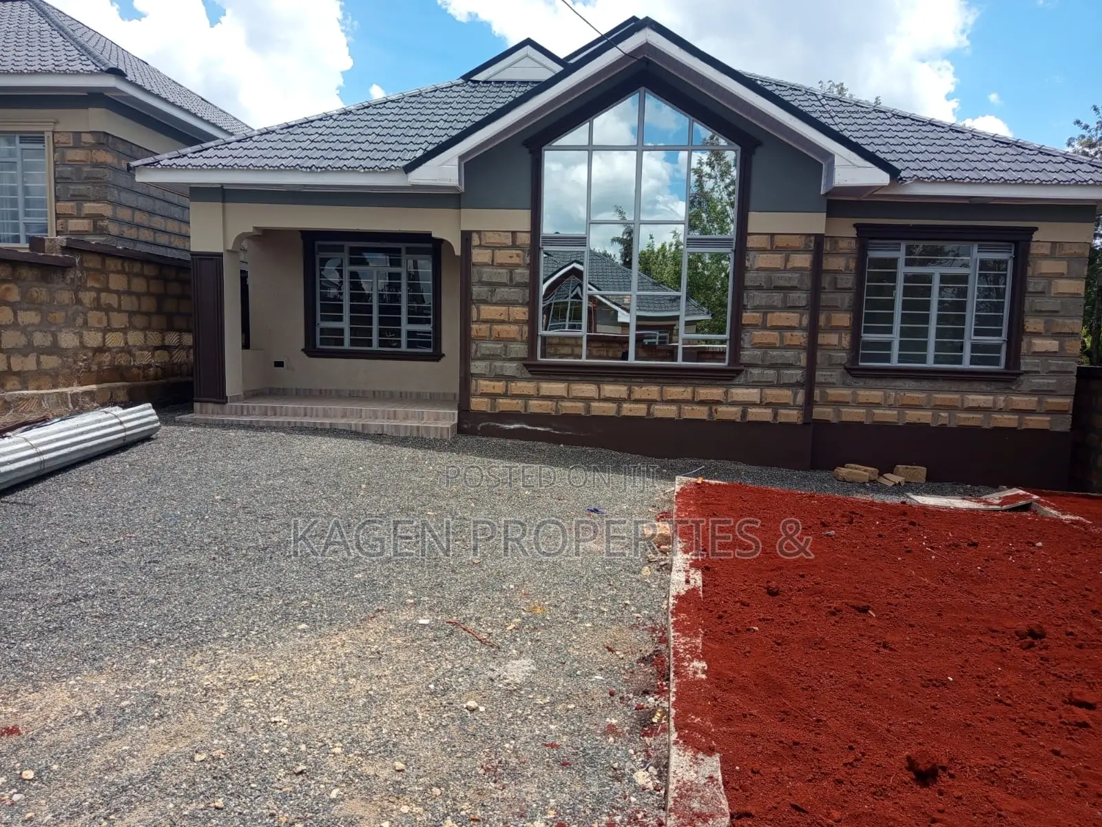 3bdrm Bungalow in Merisho for sale in Merisho