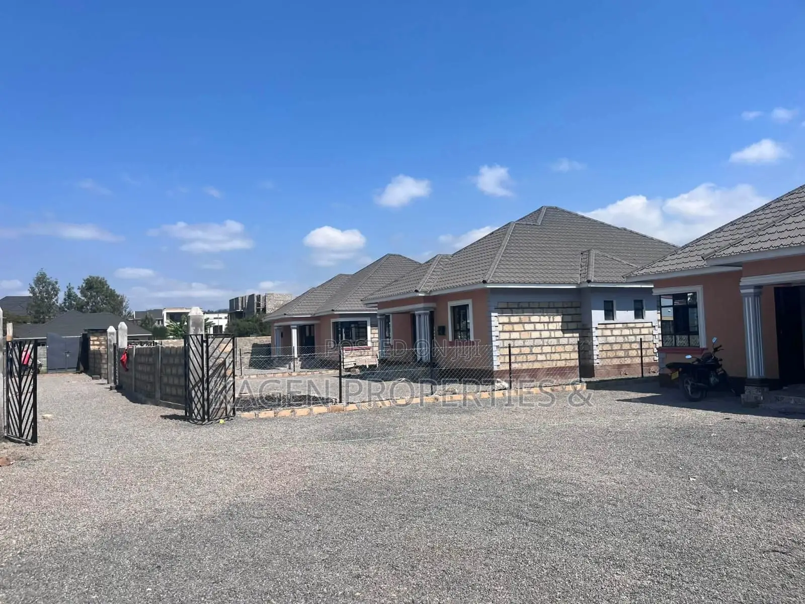 3bdrm Bungalow in Rimpa for sale in Rimpa