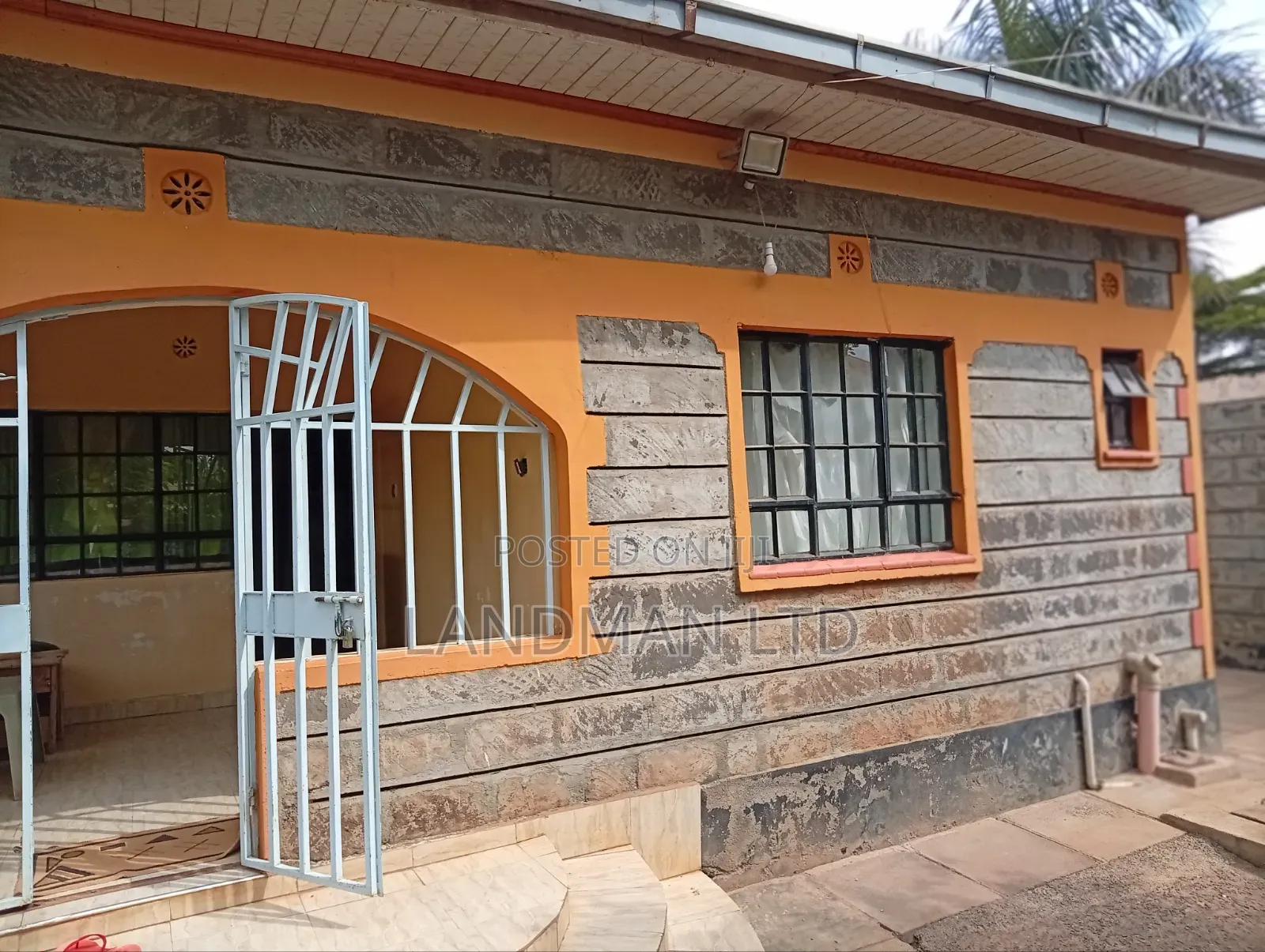 4bdrm Bungalow in 20Th Avenue Estate for sale in Happy Valley Estate