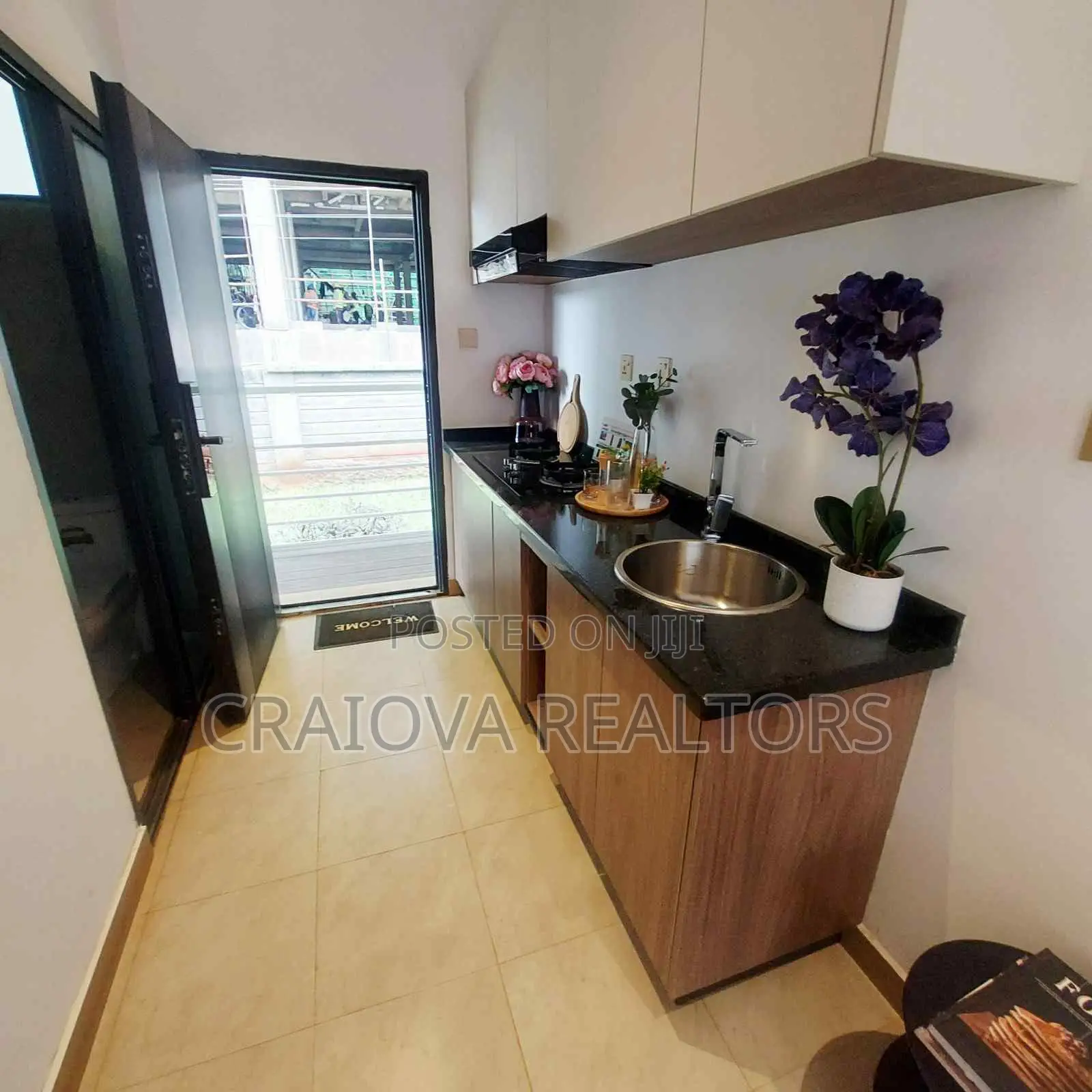 Studio Apartment in Wangige for sale in Wangige