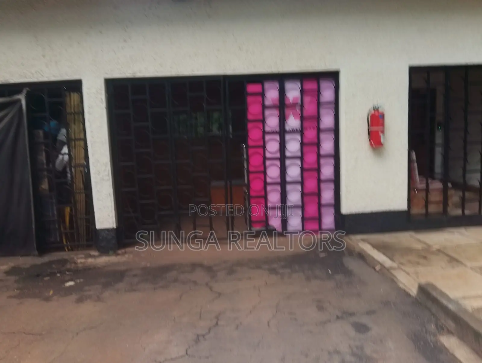Commercial Property for Rent in Lavington in Valley Arcade